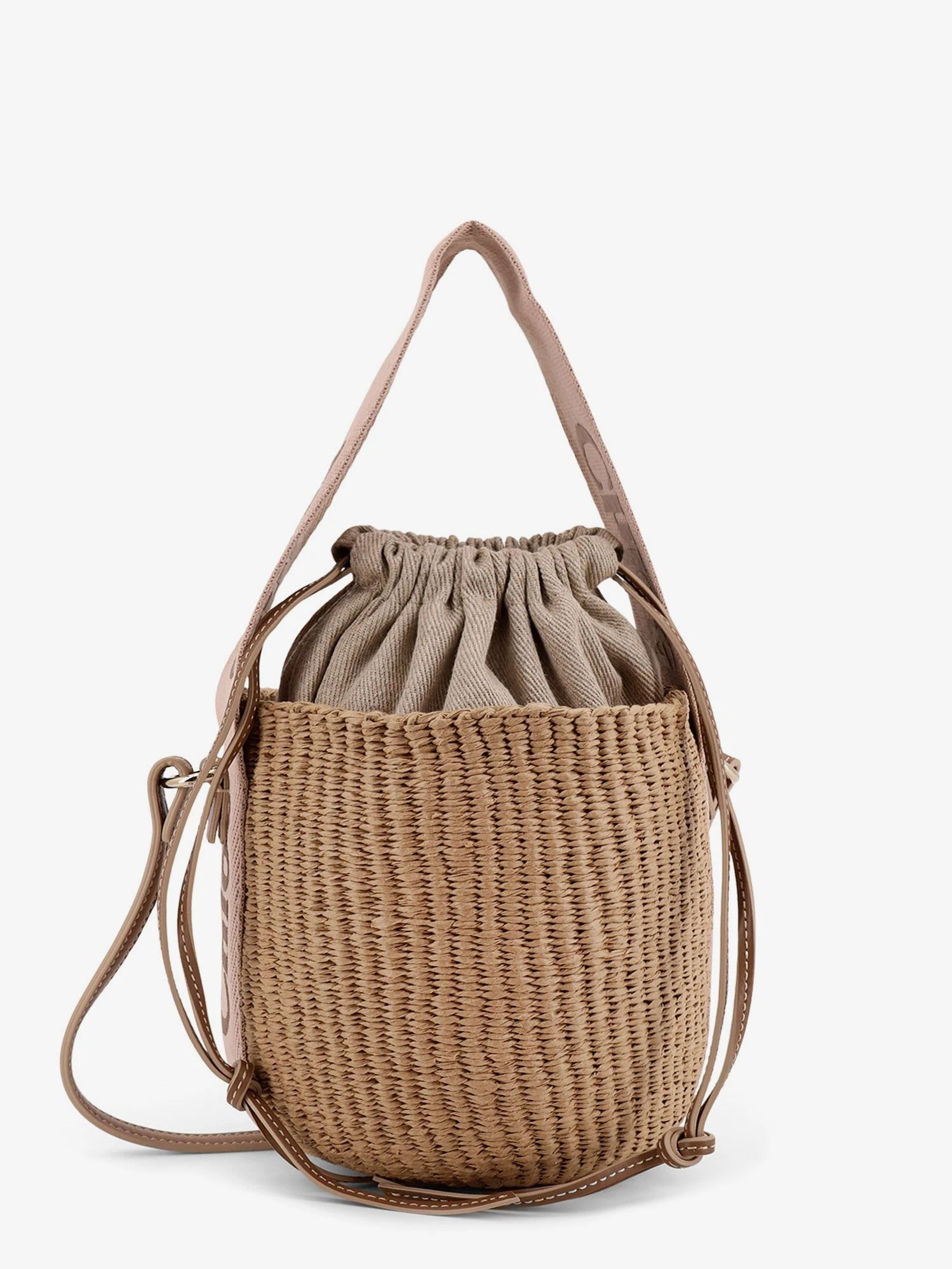 Woody raffia bucket bag.webp