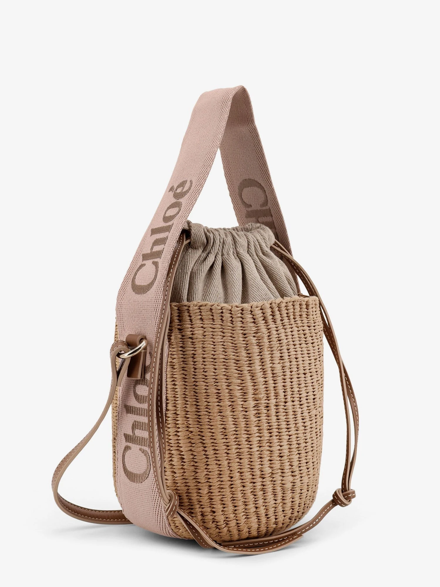 Woody raffia bucket bag.webp