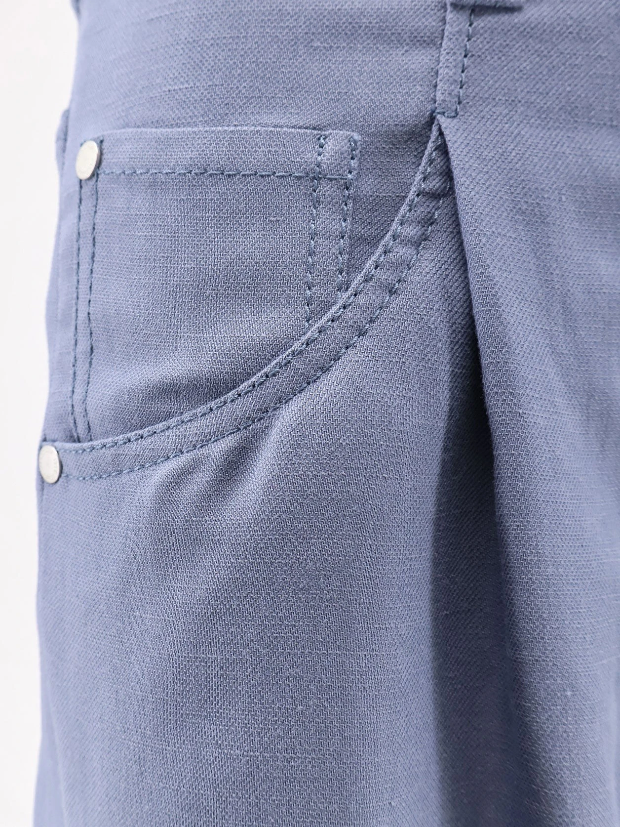 Viscose and linen trousers.webp