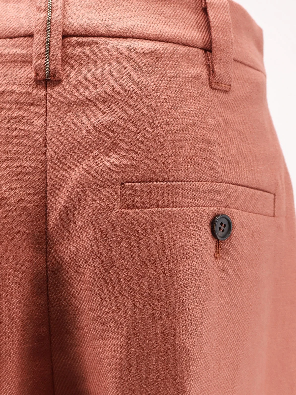Linen shorts with Monili detail.webp