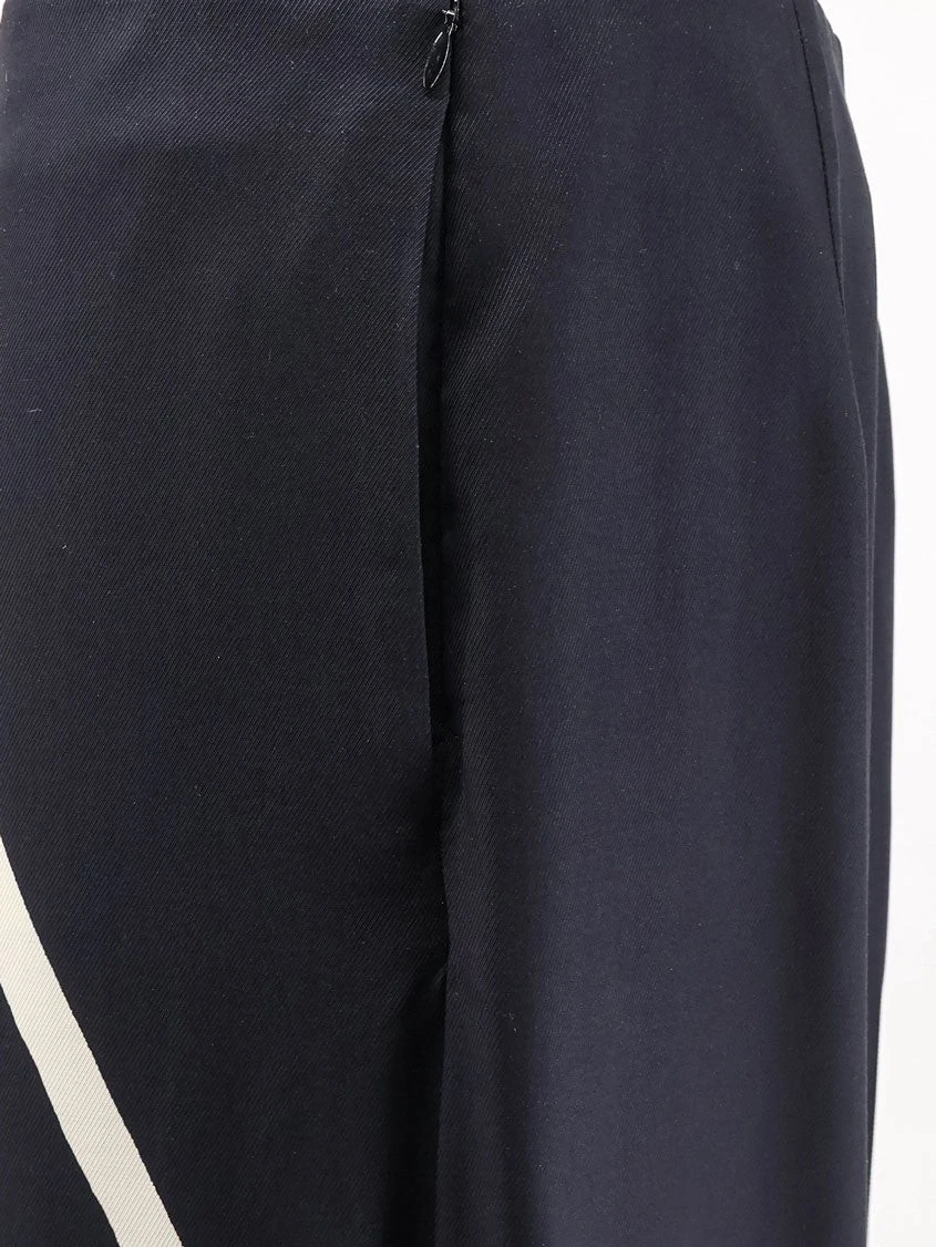 Viscose trousers with bicolor print.webp