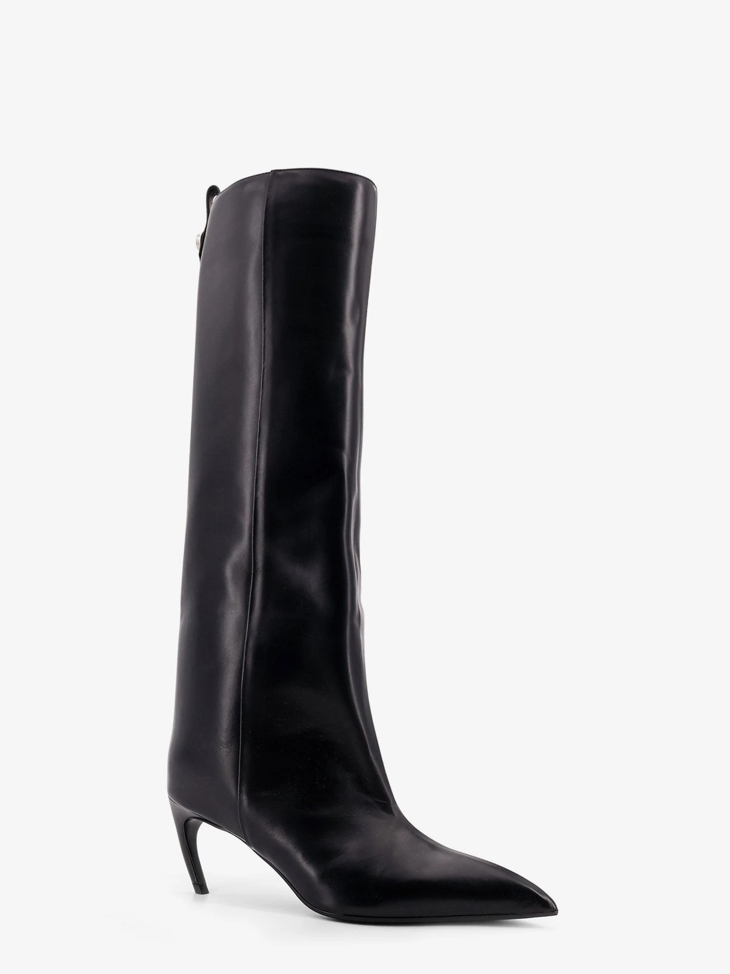 Lea leather boots.webp