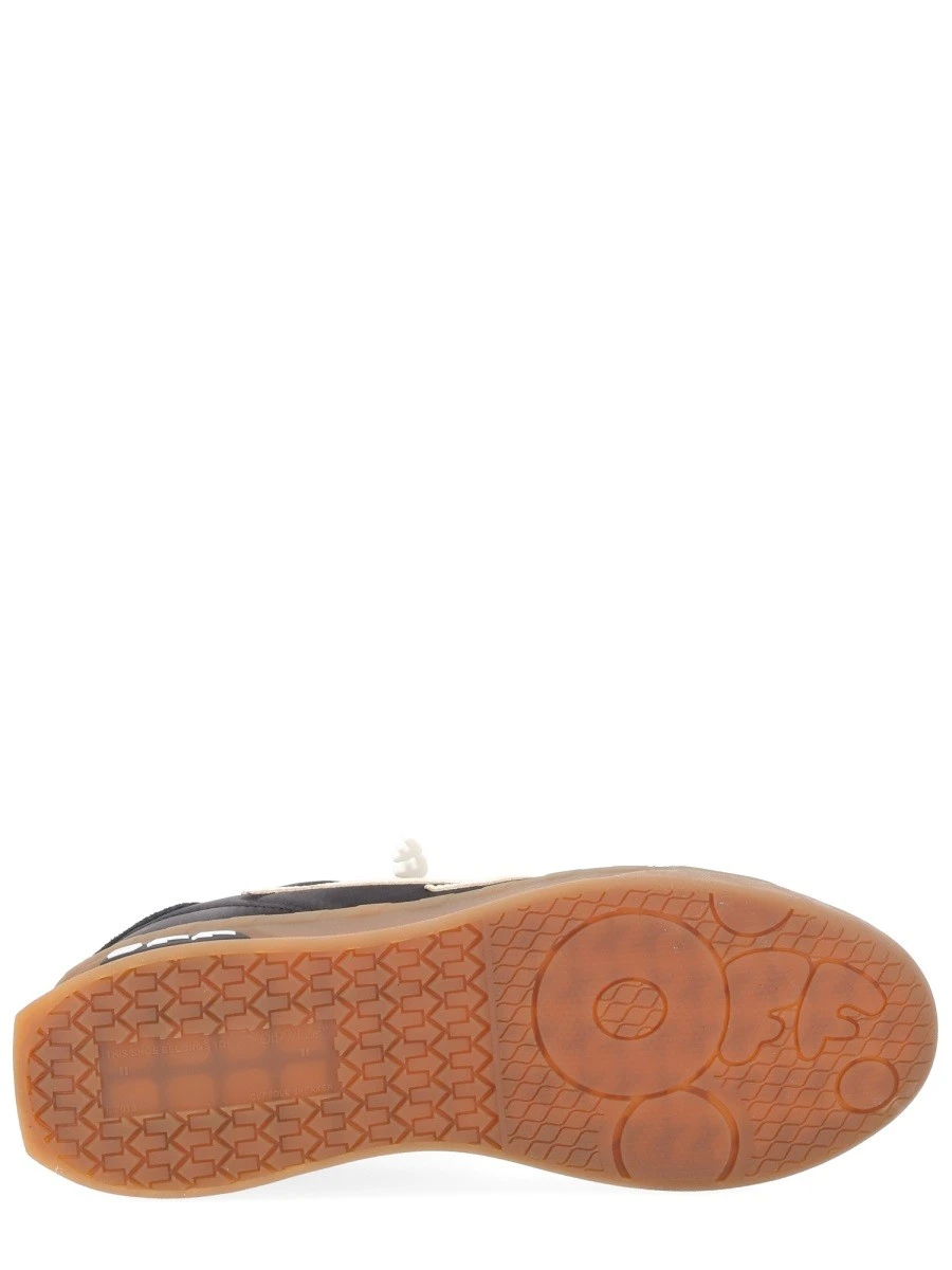 SNEAKER "END OF PLAY".webp