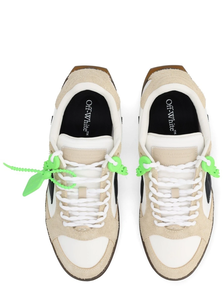 SNEAKER "END OF PLAY".webp