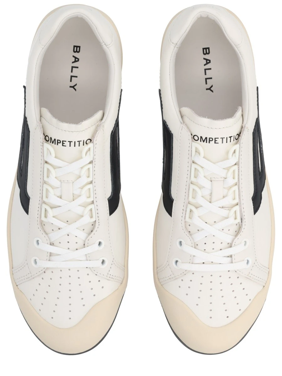 SNEAKER "COMPETITION".webp