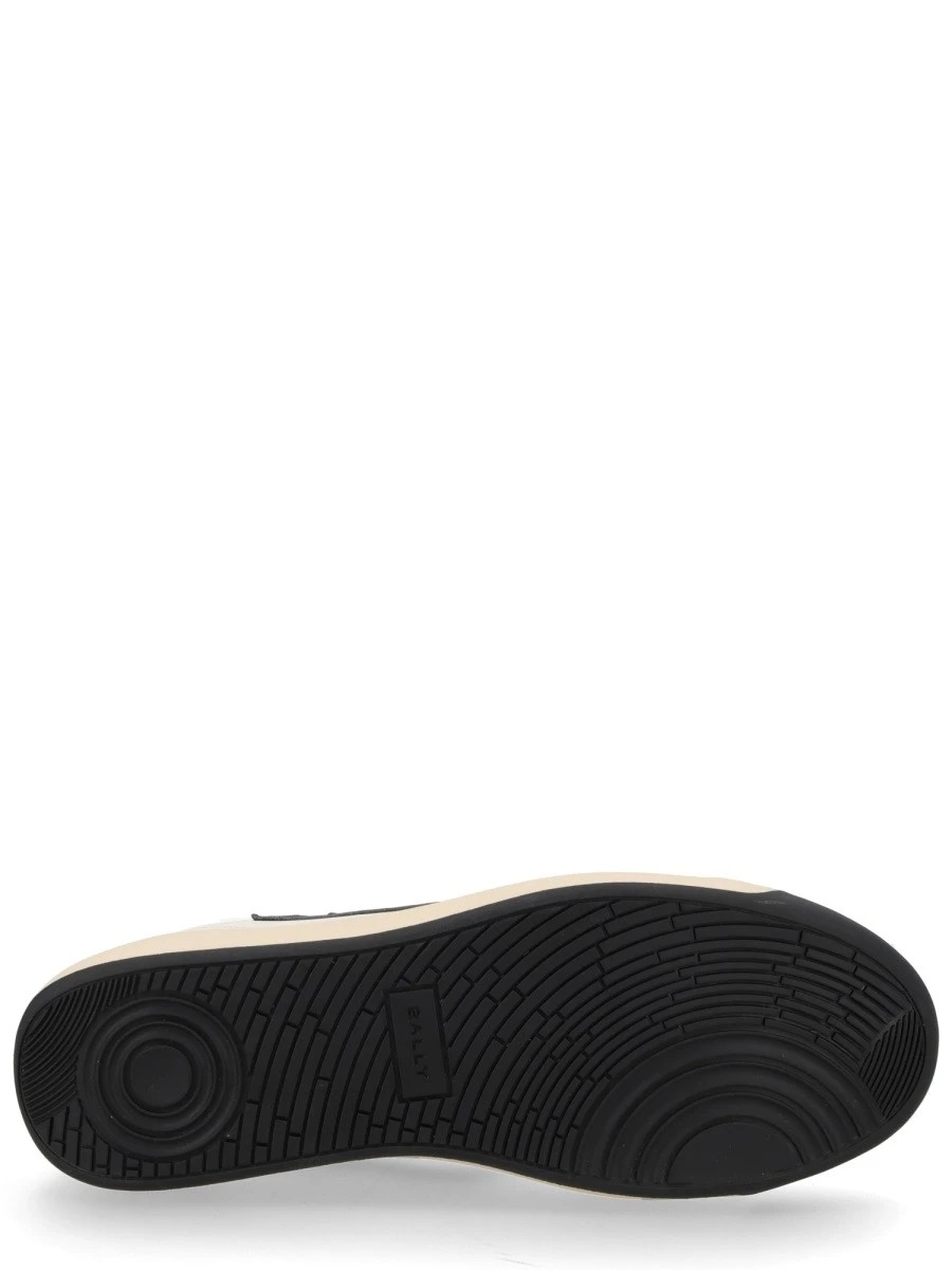 SNEAKER "COMPETITION".webp