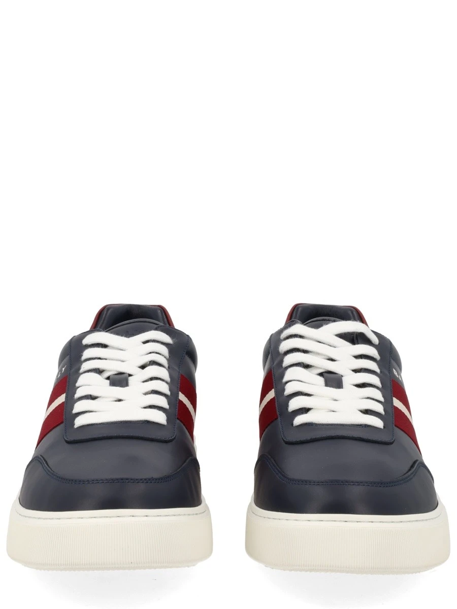 SNEAKER "LIFT".webp