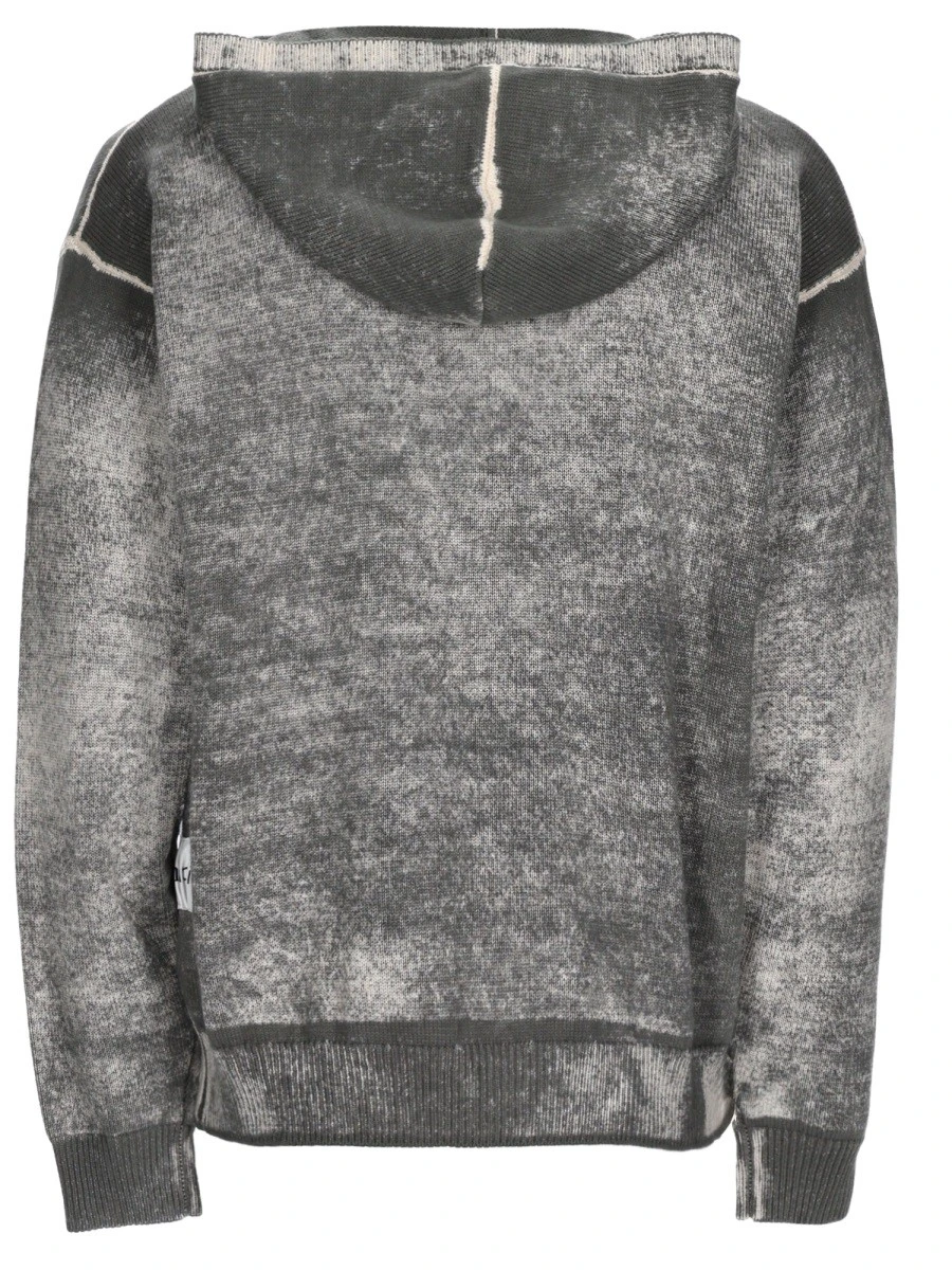 MAGLIA CON ZIP.webp