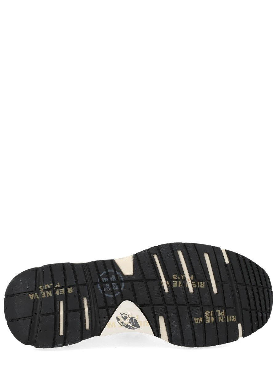 SNEAKER "MASED".webp