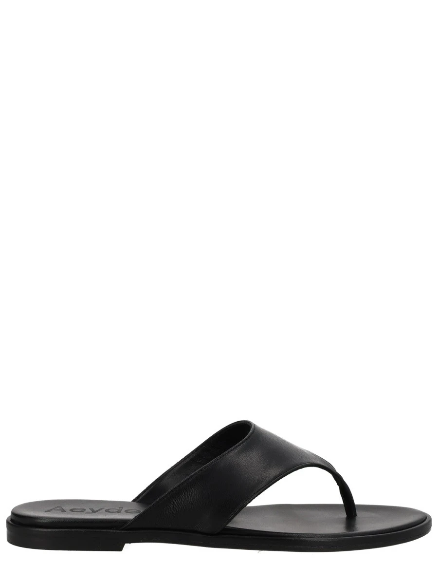 LEATHER THONG SANDAL.webp