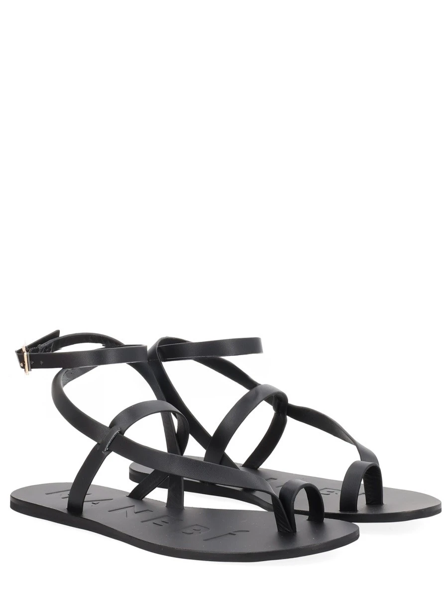 SANDALO IN PELLE.webp