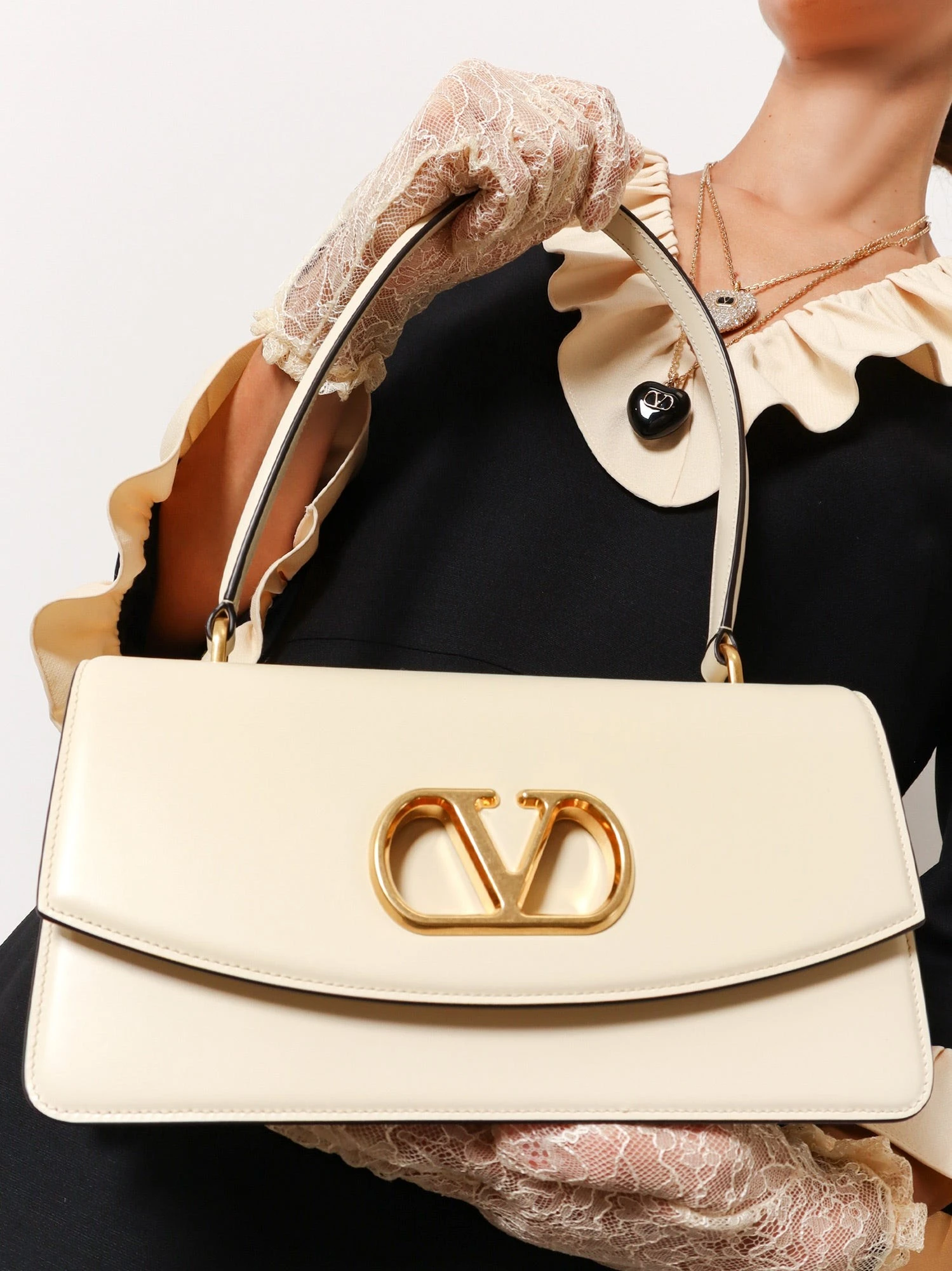 Leather Vlogo shoulder bag.webp