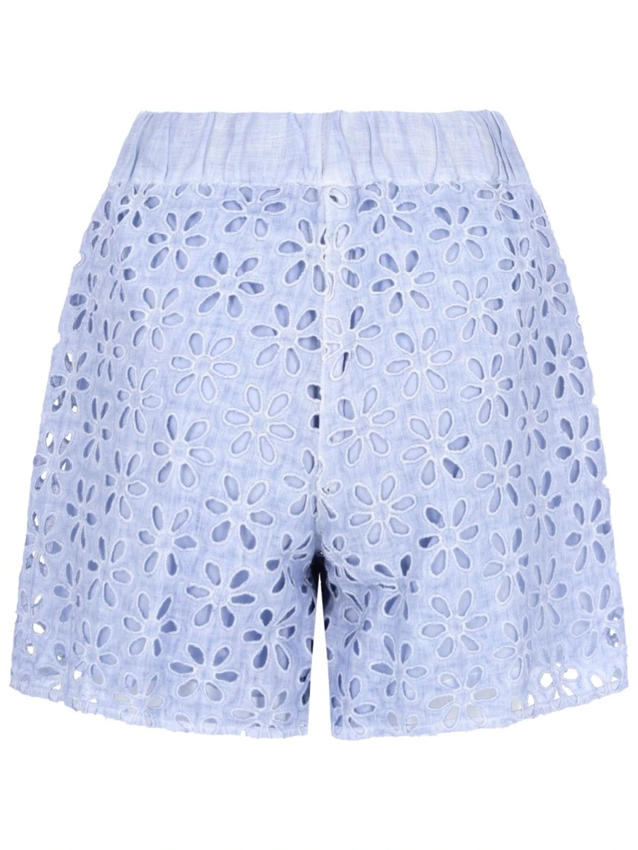 SHORTS CON MOTIVO TRAFORATO.webp