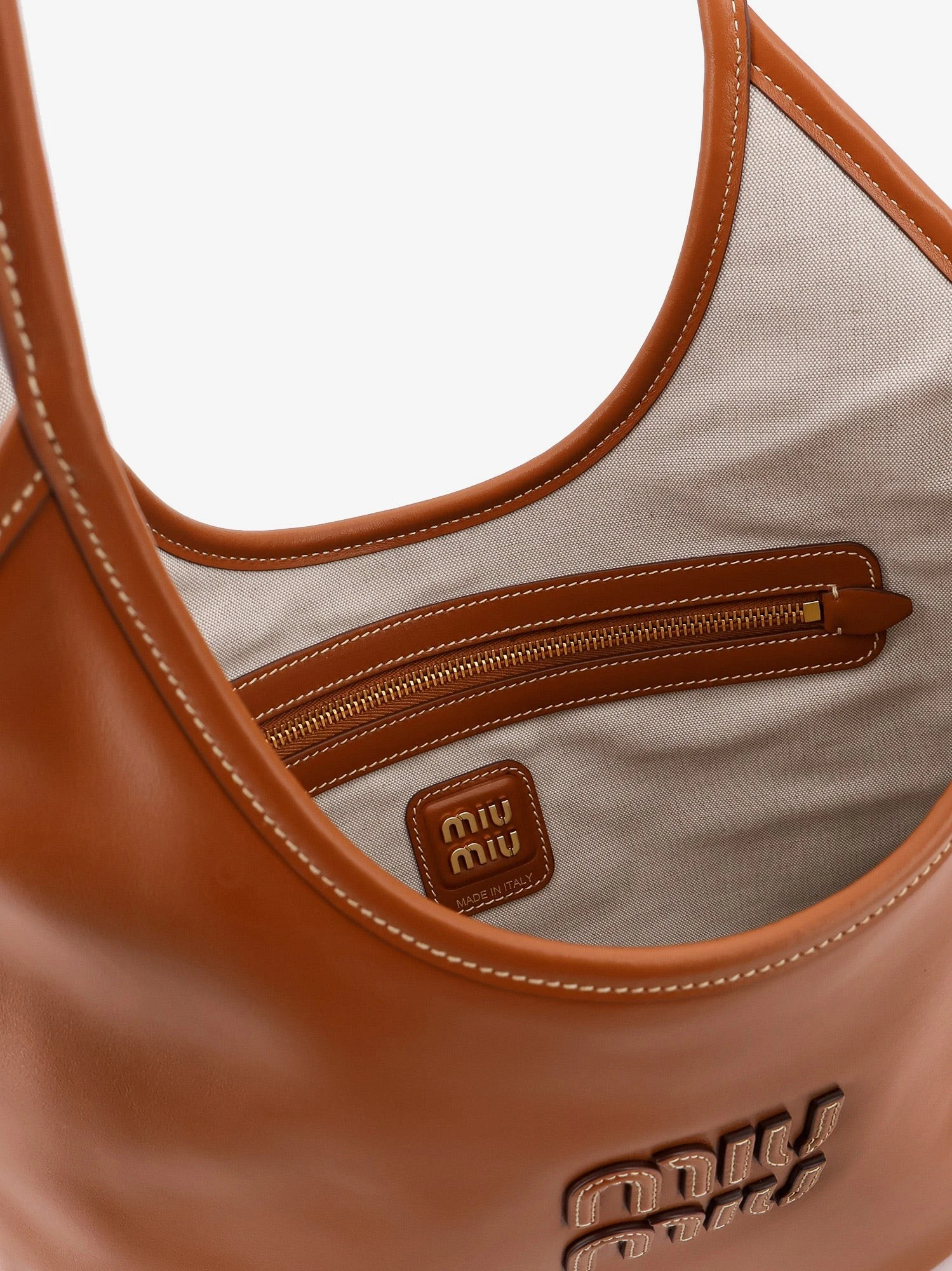 Ivy leather shoulder bag.webp