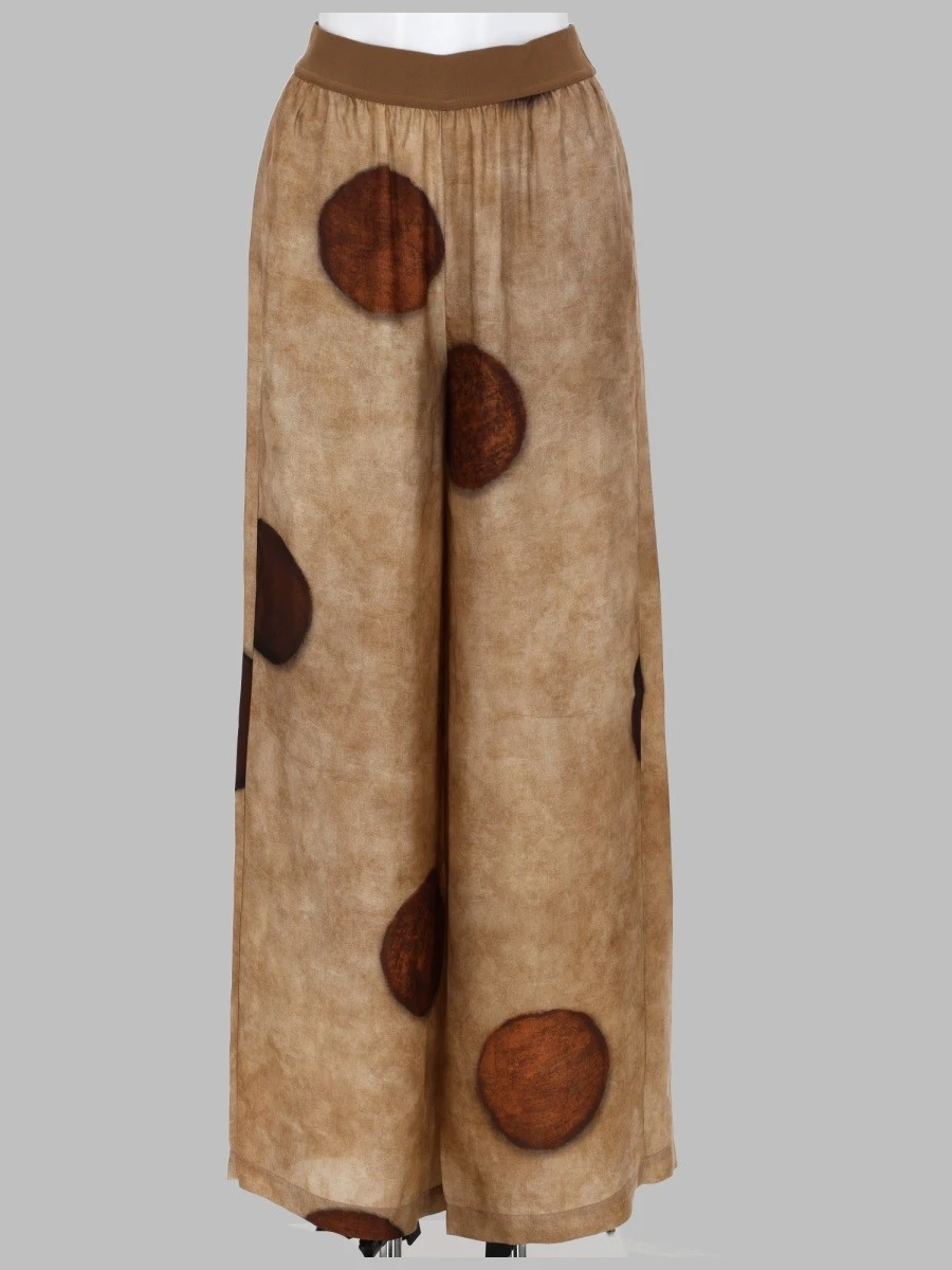 PANTALONE CON MACRO POIS.webp