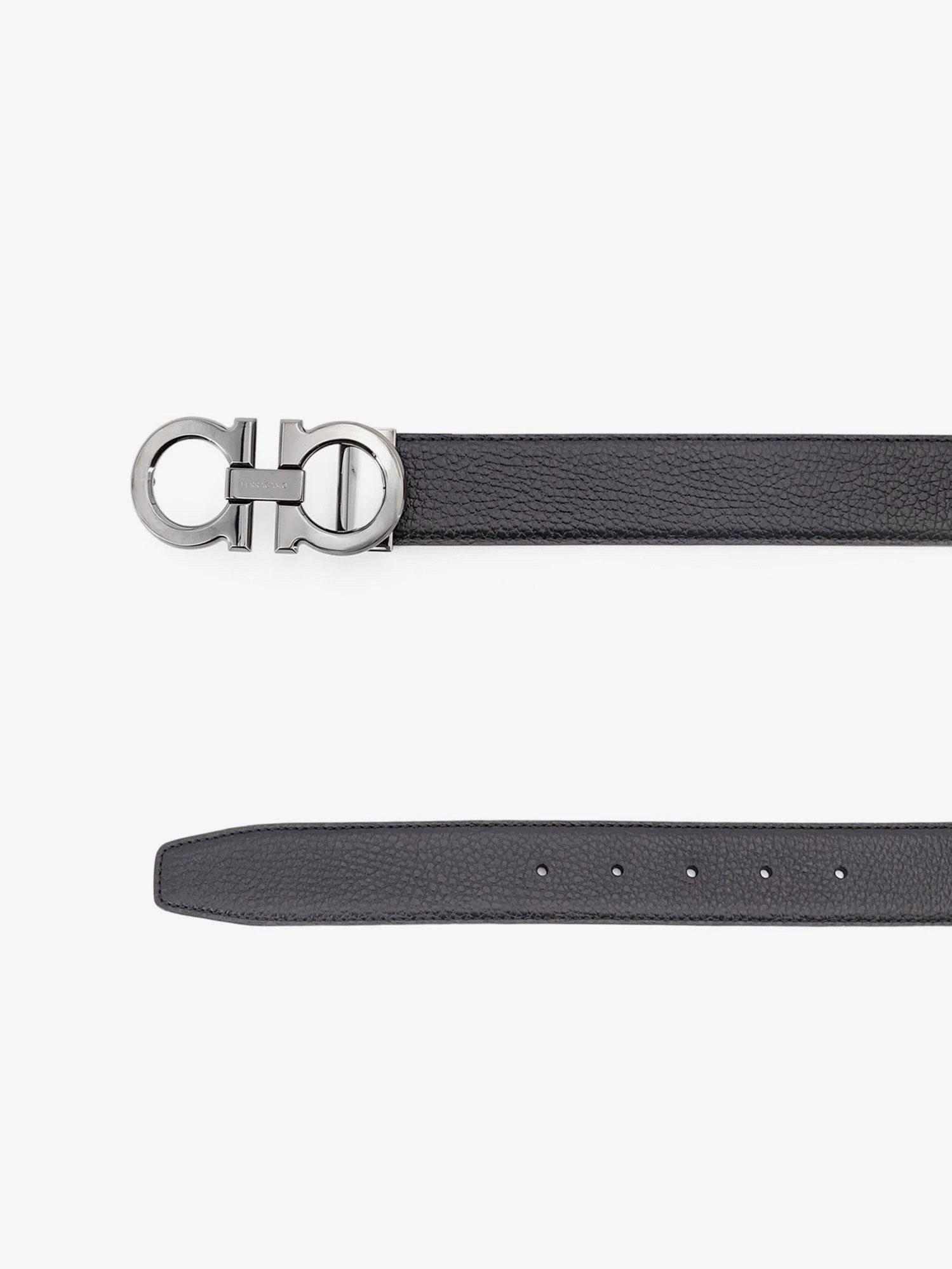 Reversible hammered leather belt.webp
