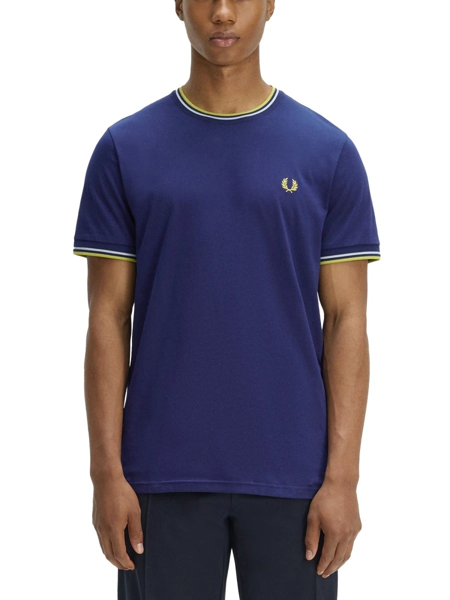 T-SHIRT CON DOPPIA RIGA.webp