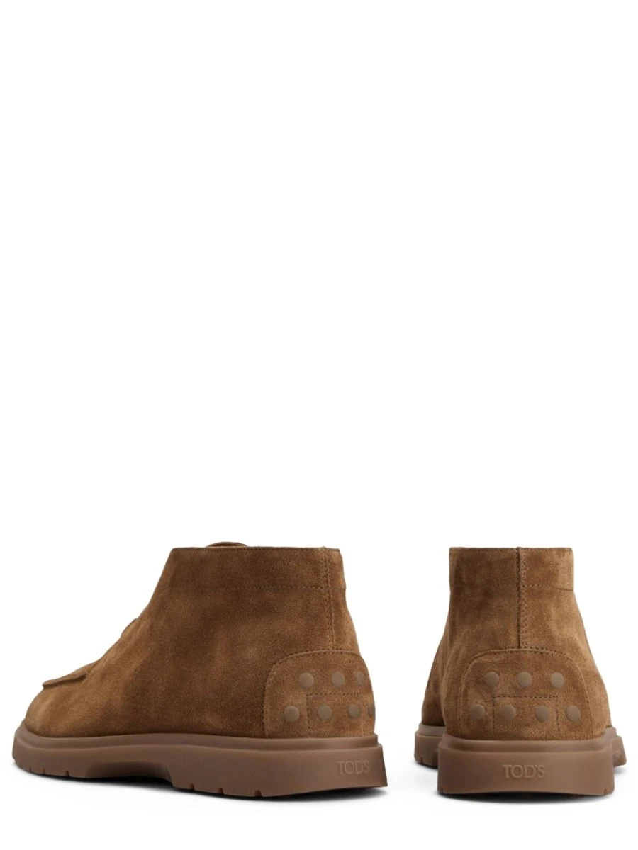 MOCASSINO IN PELLE SCAMOSCIATA.webp