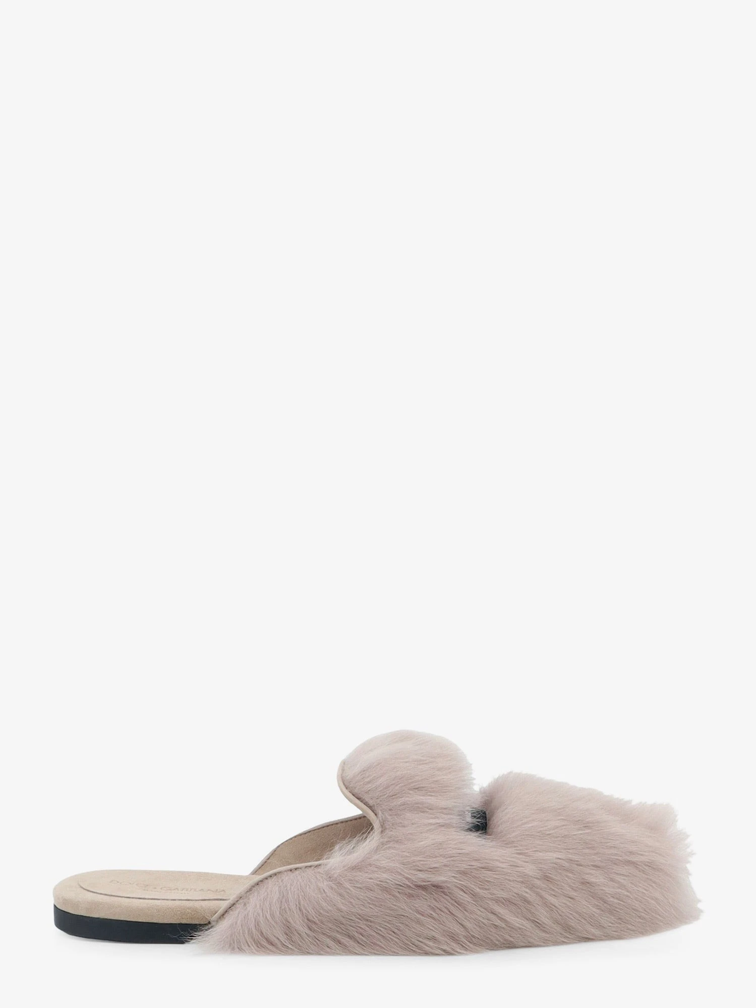 Sheepskin and suede sandals.webp