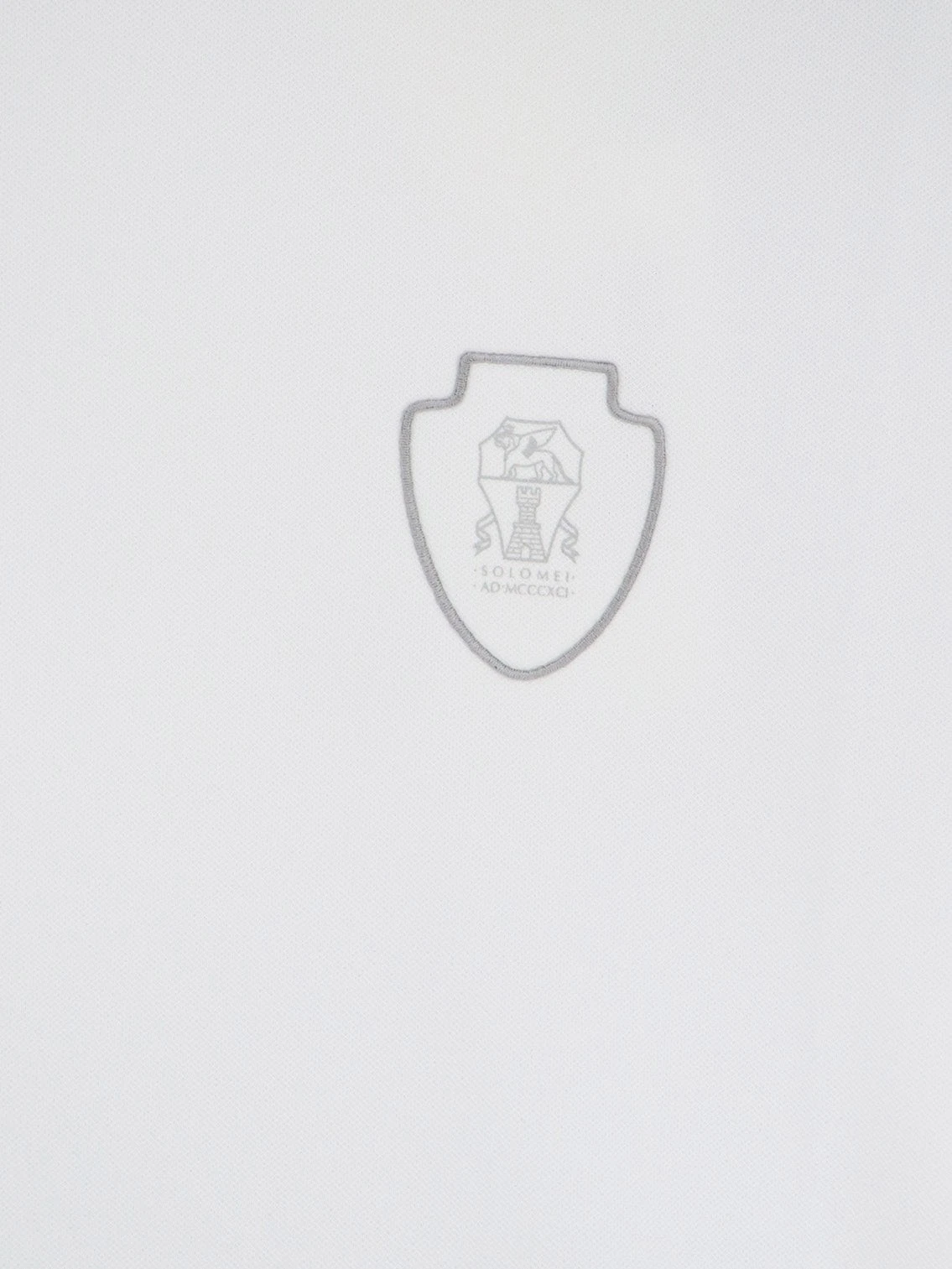 Technical fabric T-shirt with front logo patch.webp