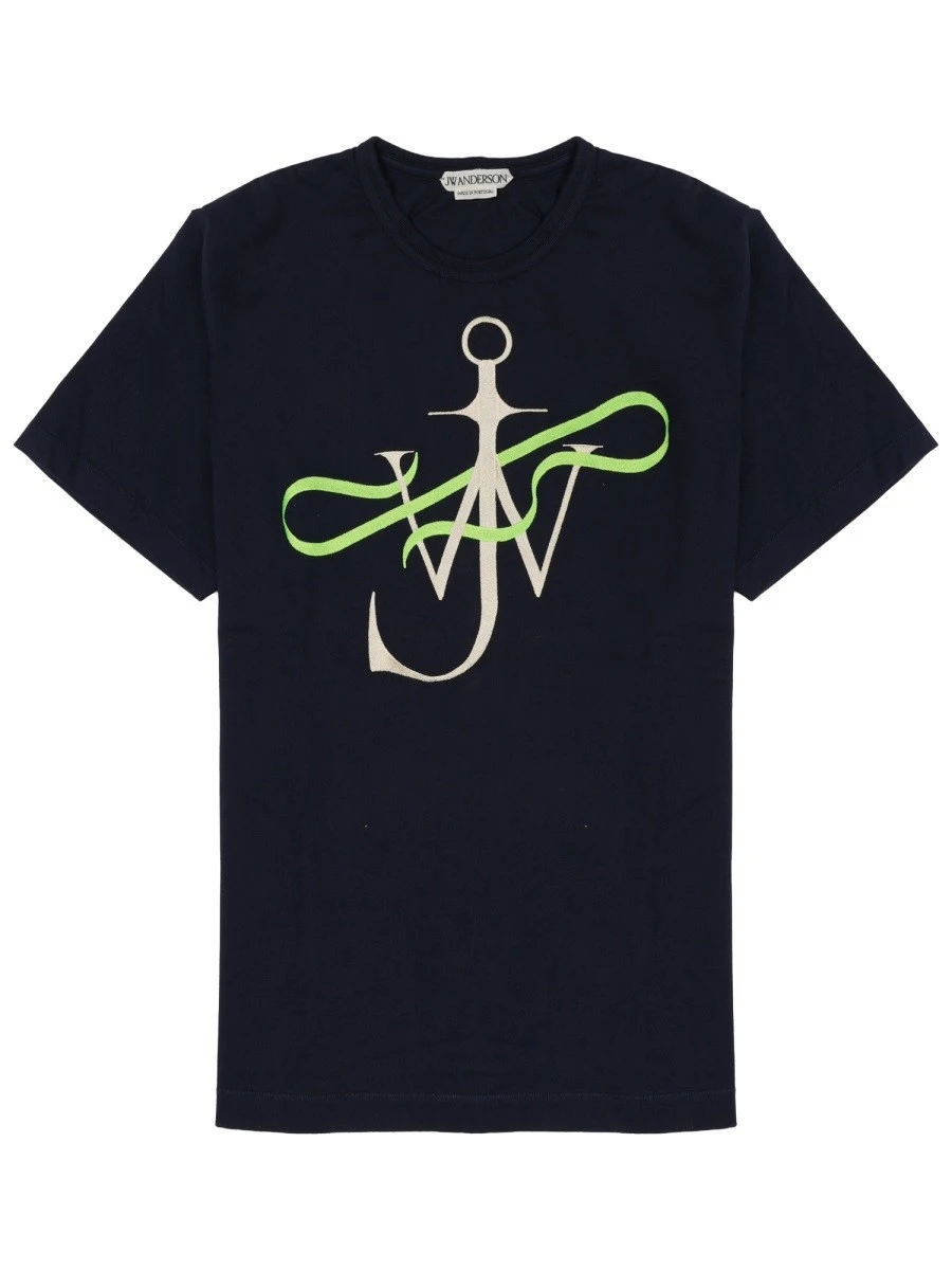 T-SHIRT CON LOGO.webp