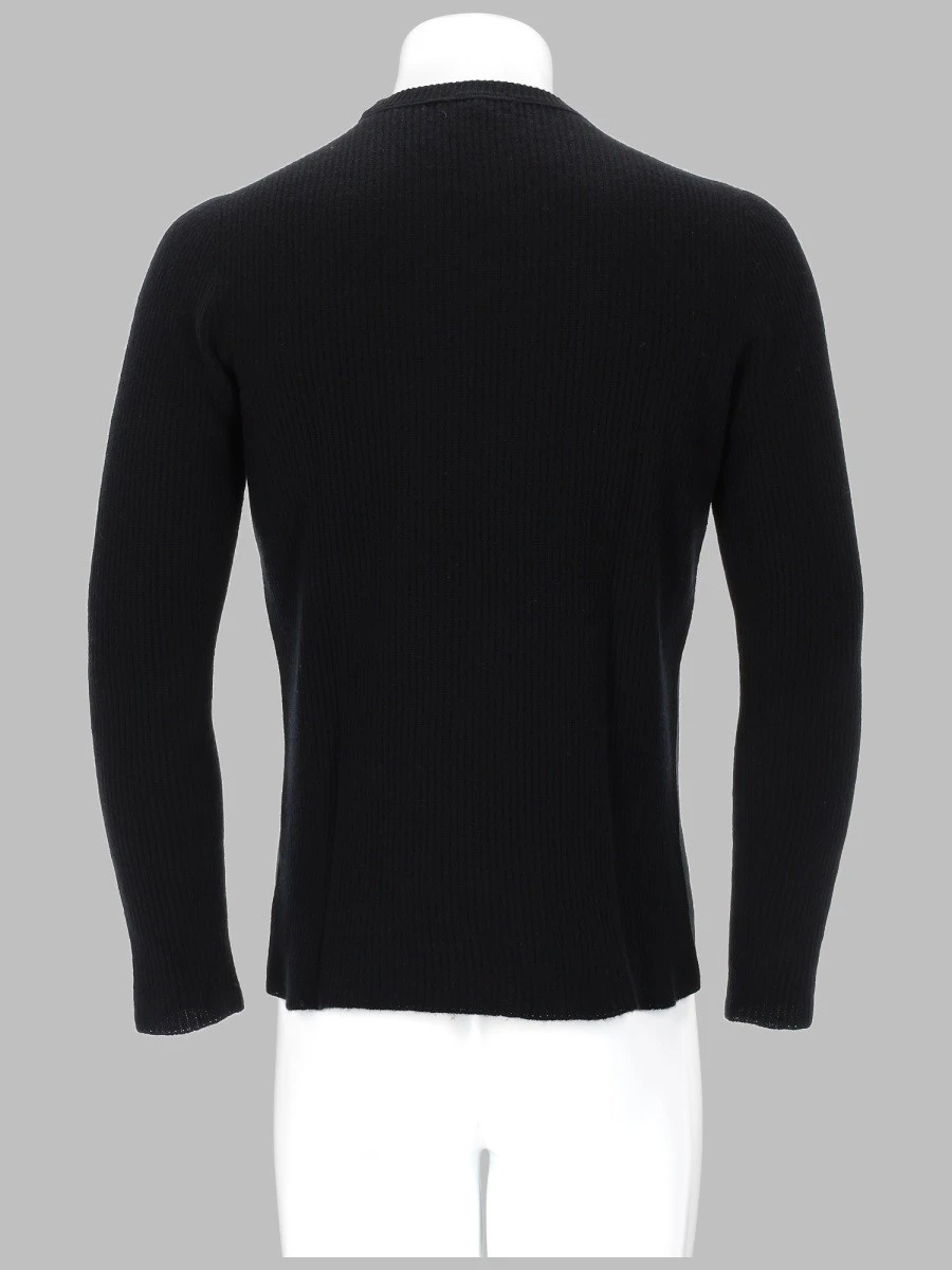 MAGLIA IN CASHMERE.webp