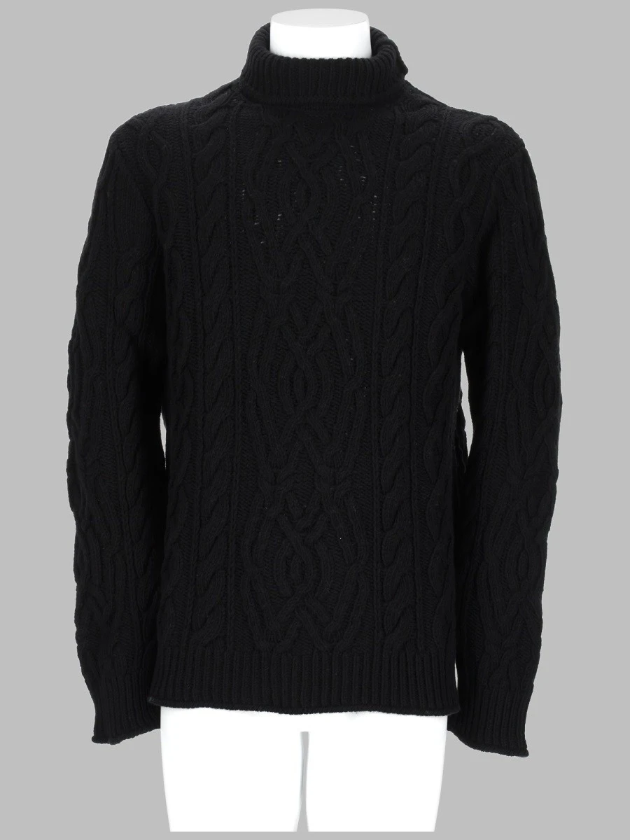 MAGLIA IN LANA.webp