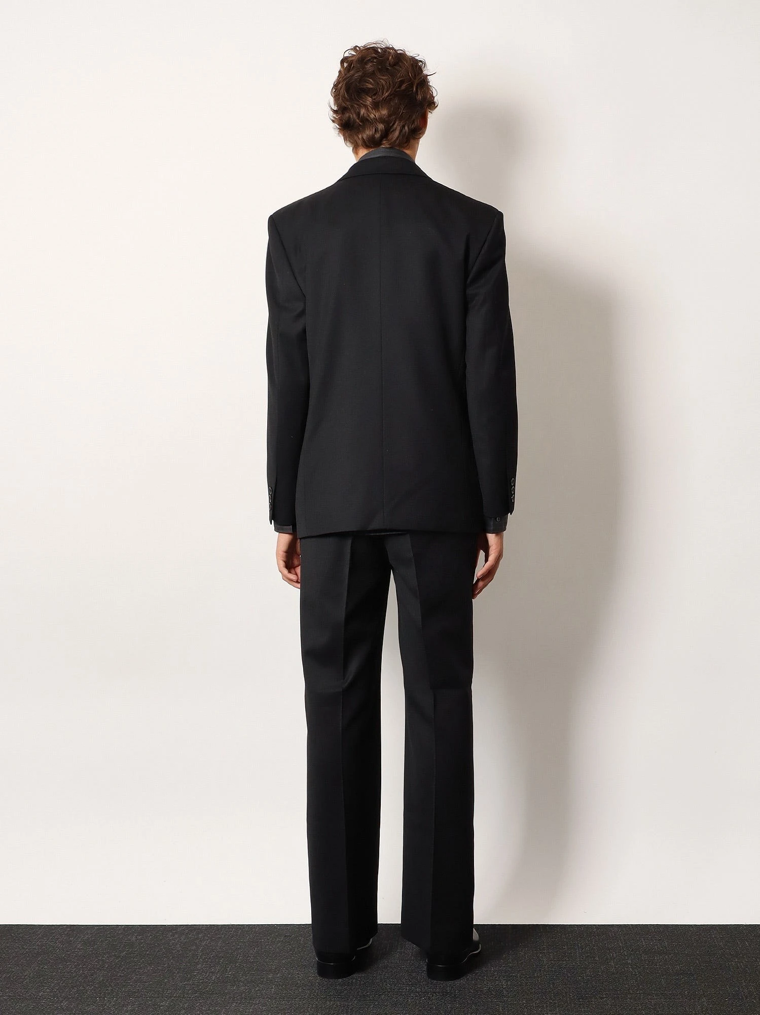 Tailored wool blend Unisex blazer.webp