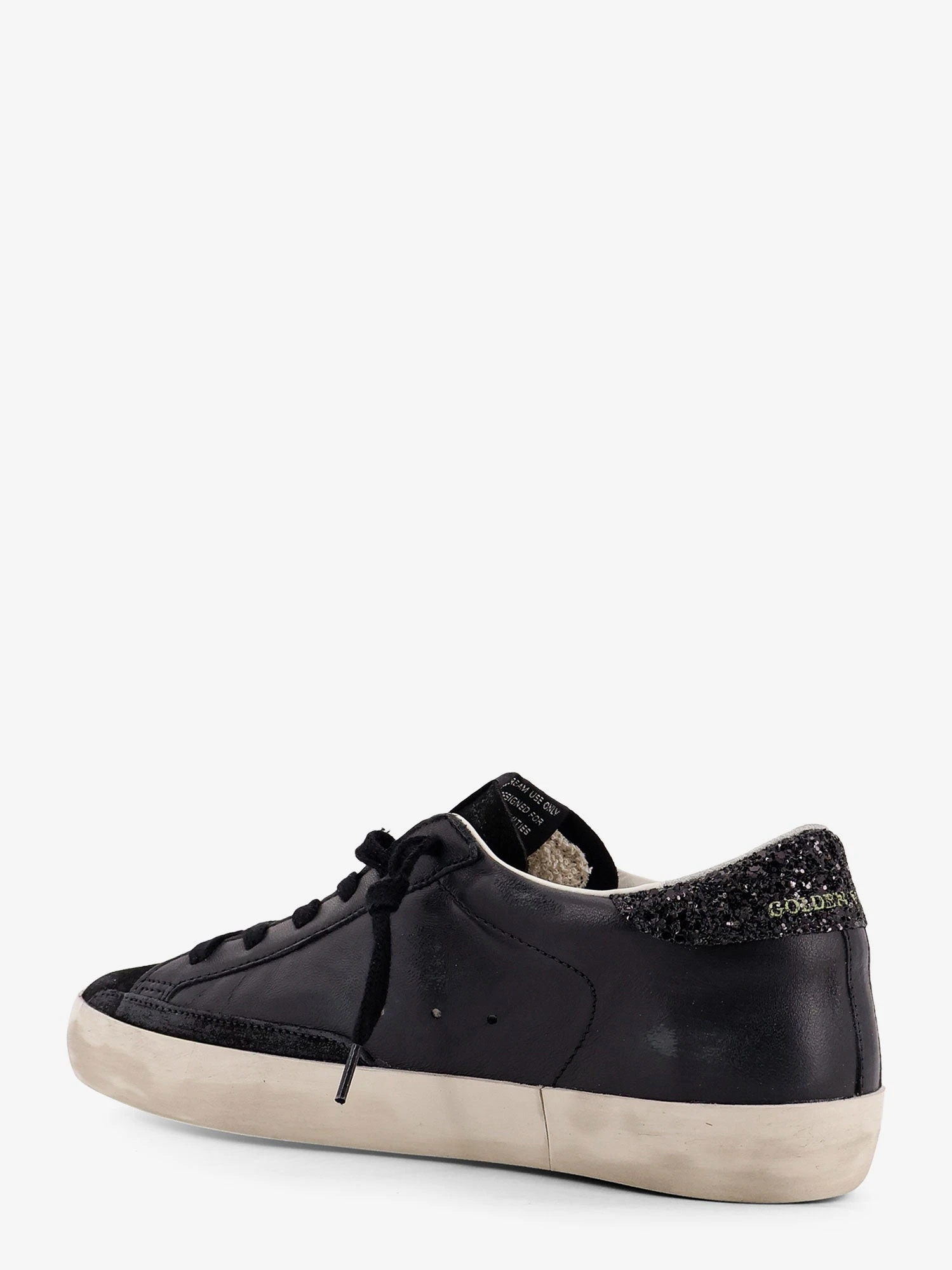 Super-star Classic with List low-top sneakers with iconic side logo.webp