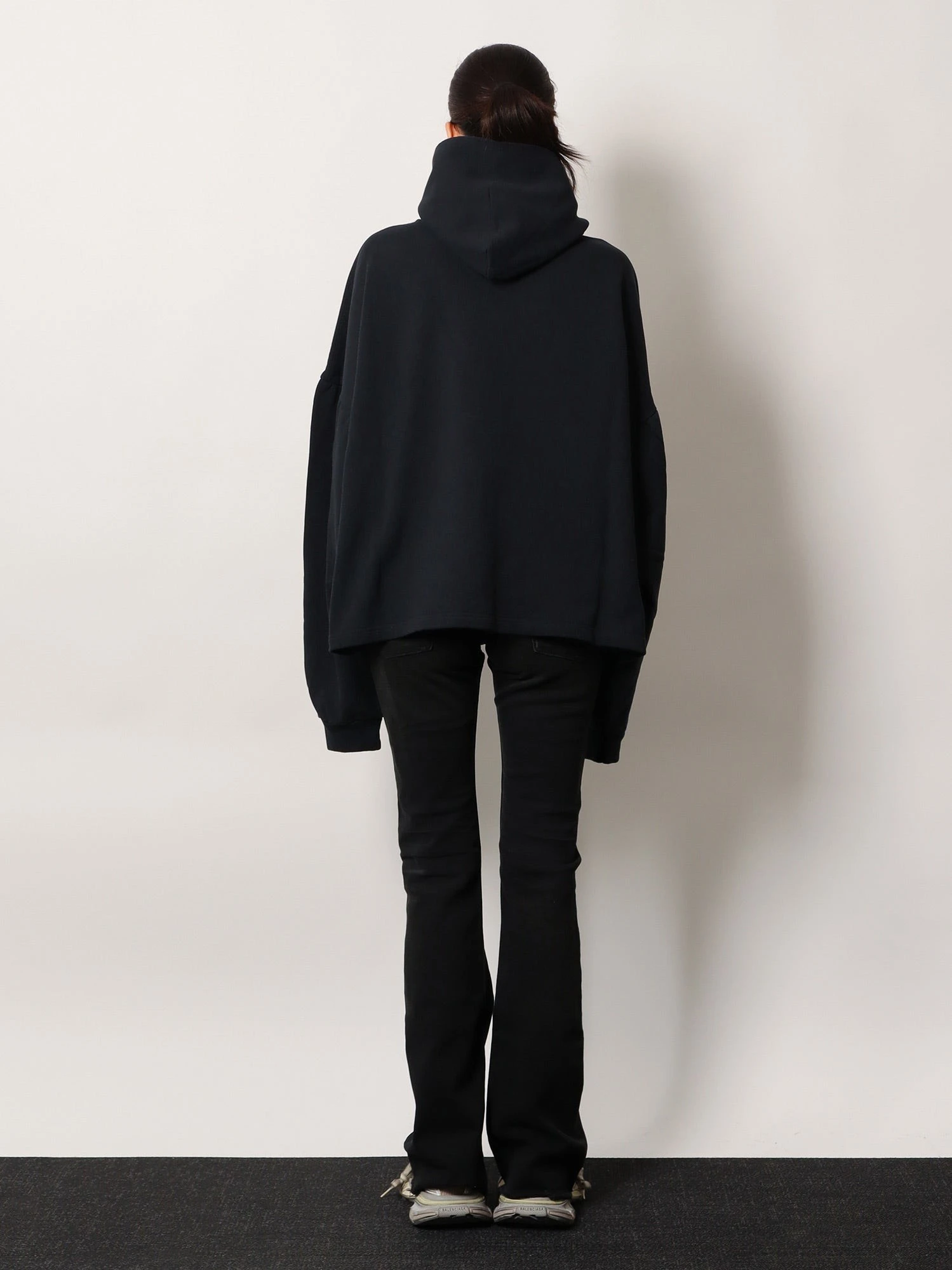 Cropped cotton sweatshirt.webp