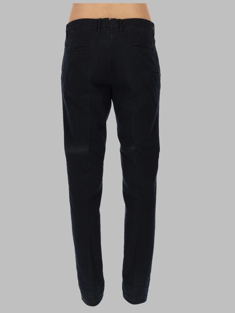 pantaloni.webp