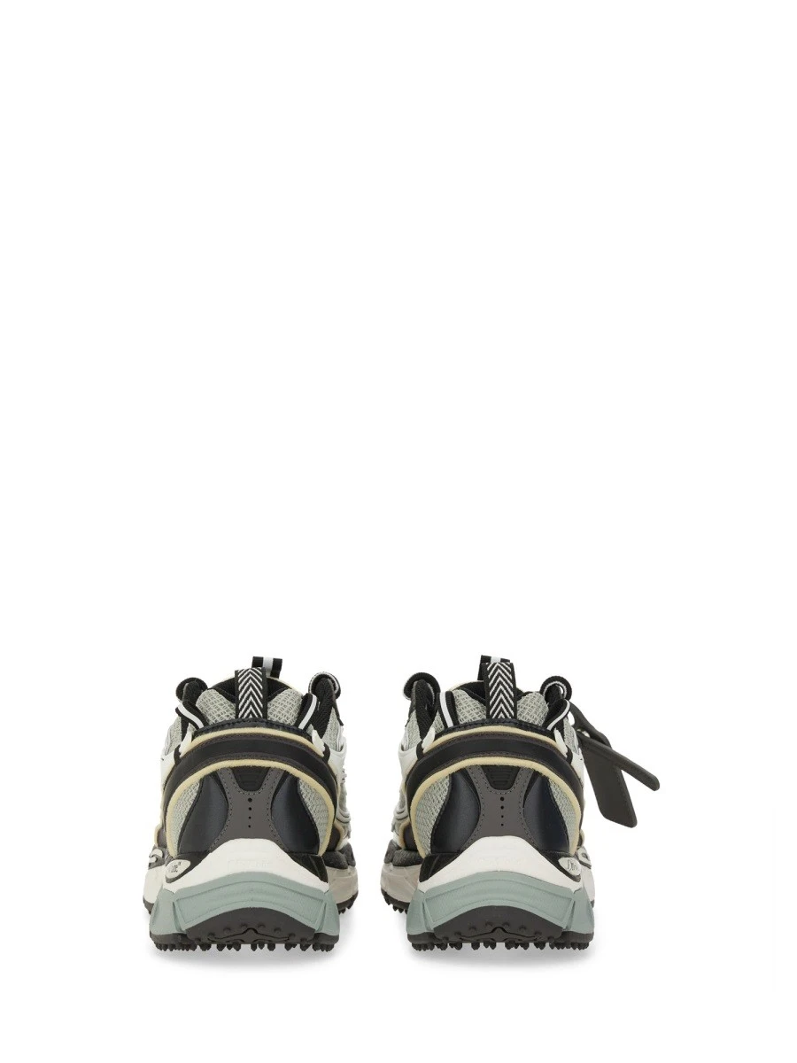 "BE RIGHT BACK" SNEAKER.webp