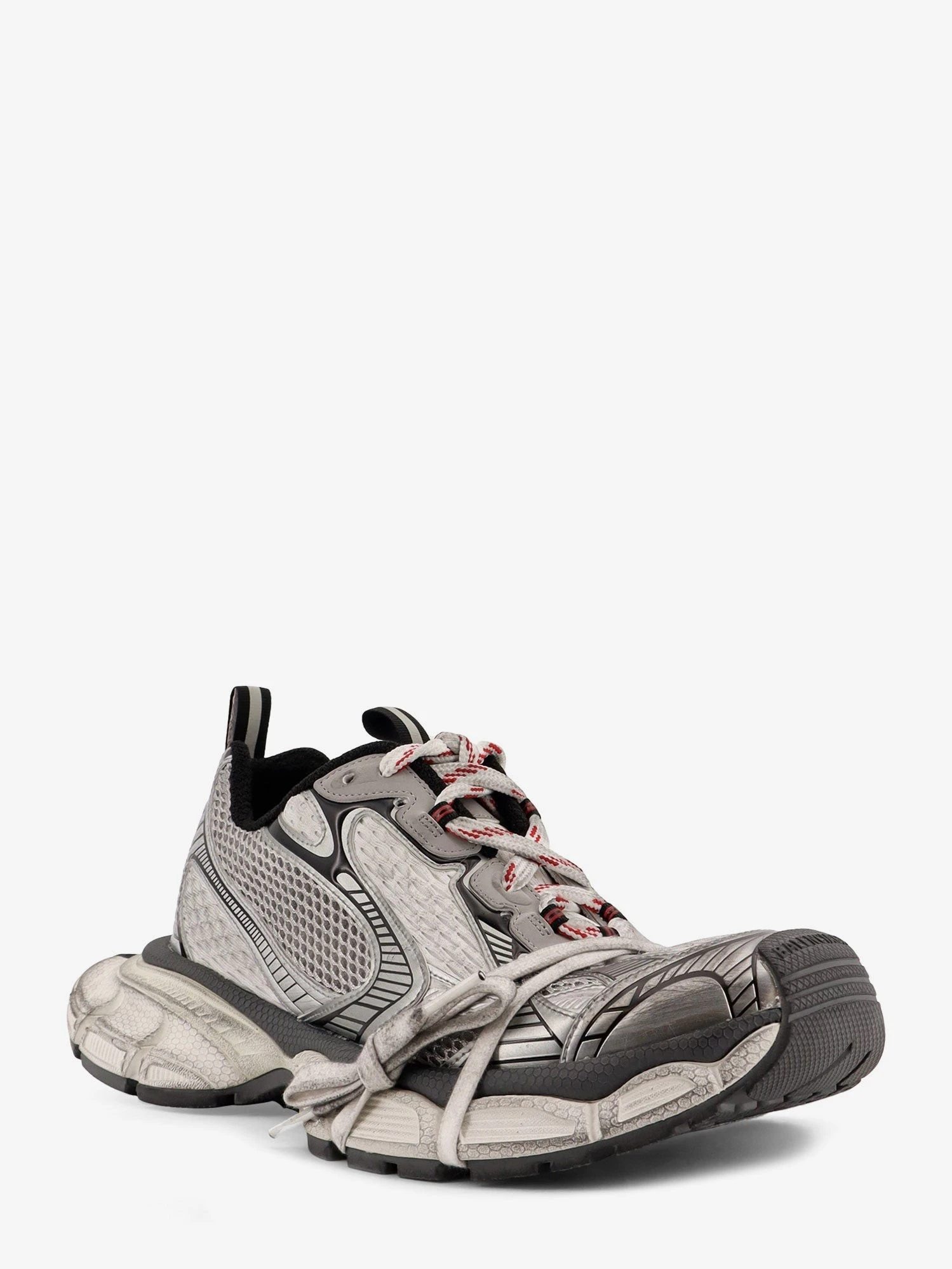 3XL mesh sneakers.webp