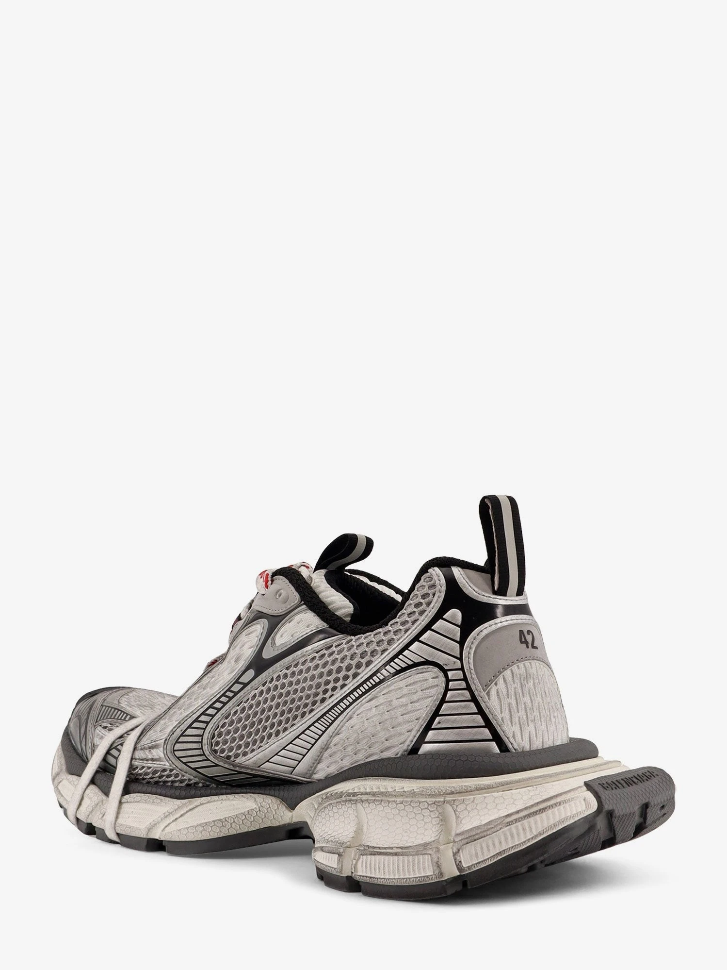 3XL mesh sneakers.webp