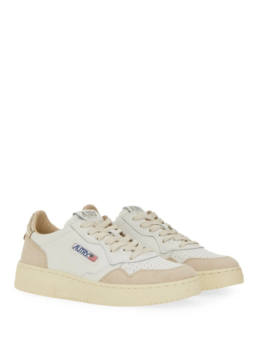 SNEAKER "MEDALIST LOW".webp