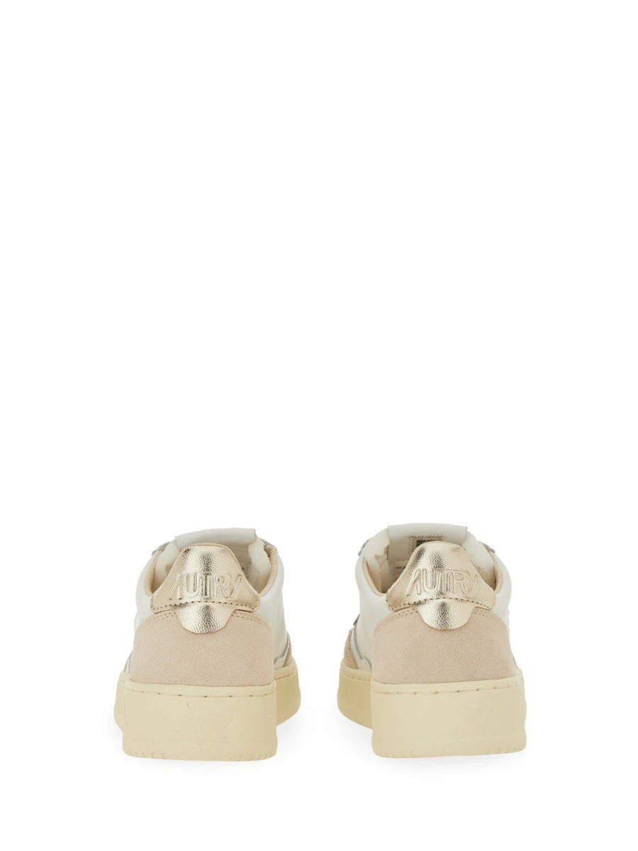 SNEAKER "MEDALIST LOW".webp