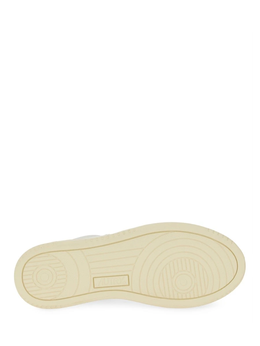 SNEAKER "MEDALIST LOW".webp