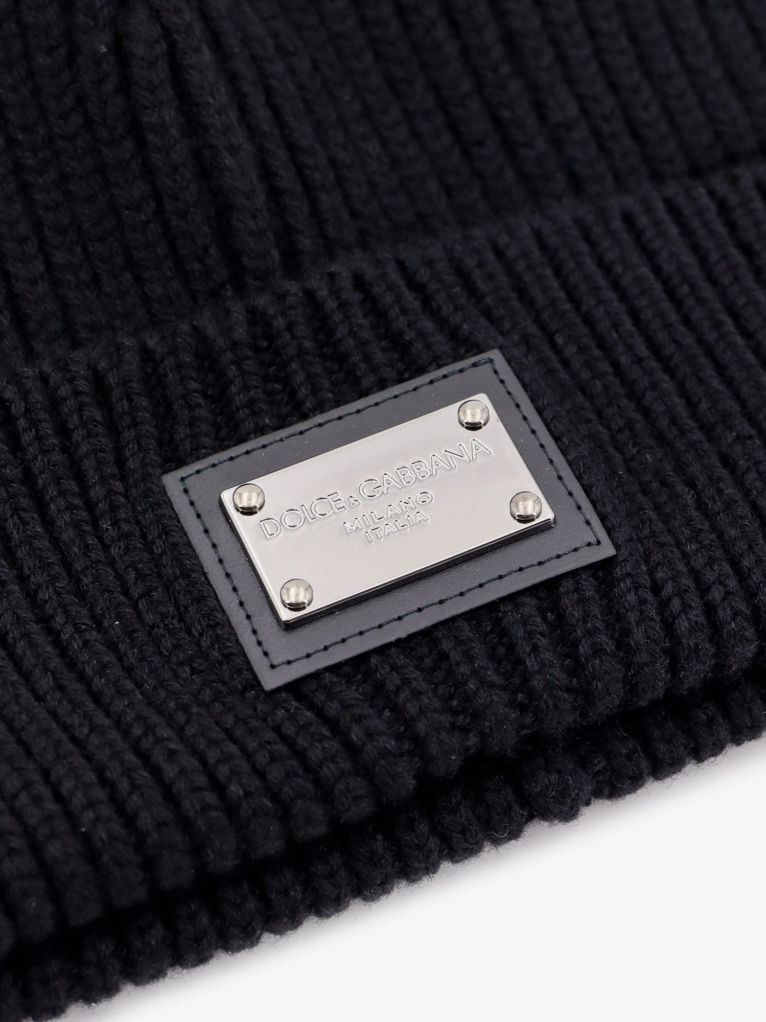 Wool and cashmere hat.webp