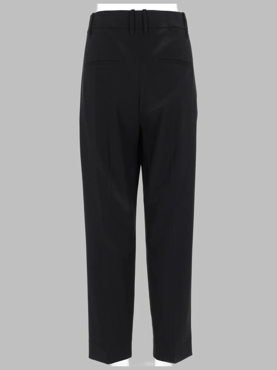 pantaloni.webp