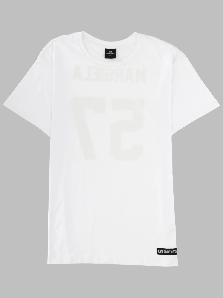 T-SHIRT CON STAMPA.webp