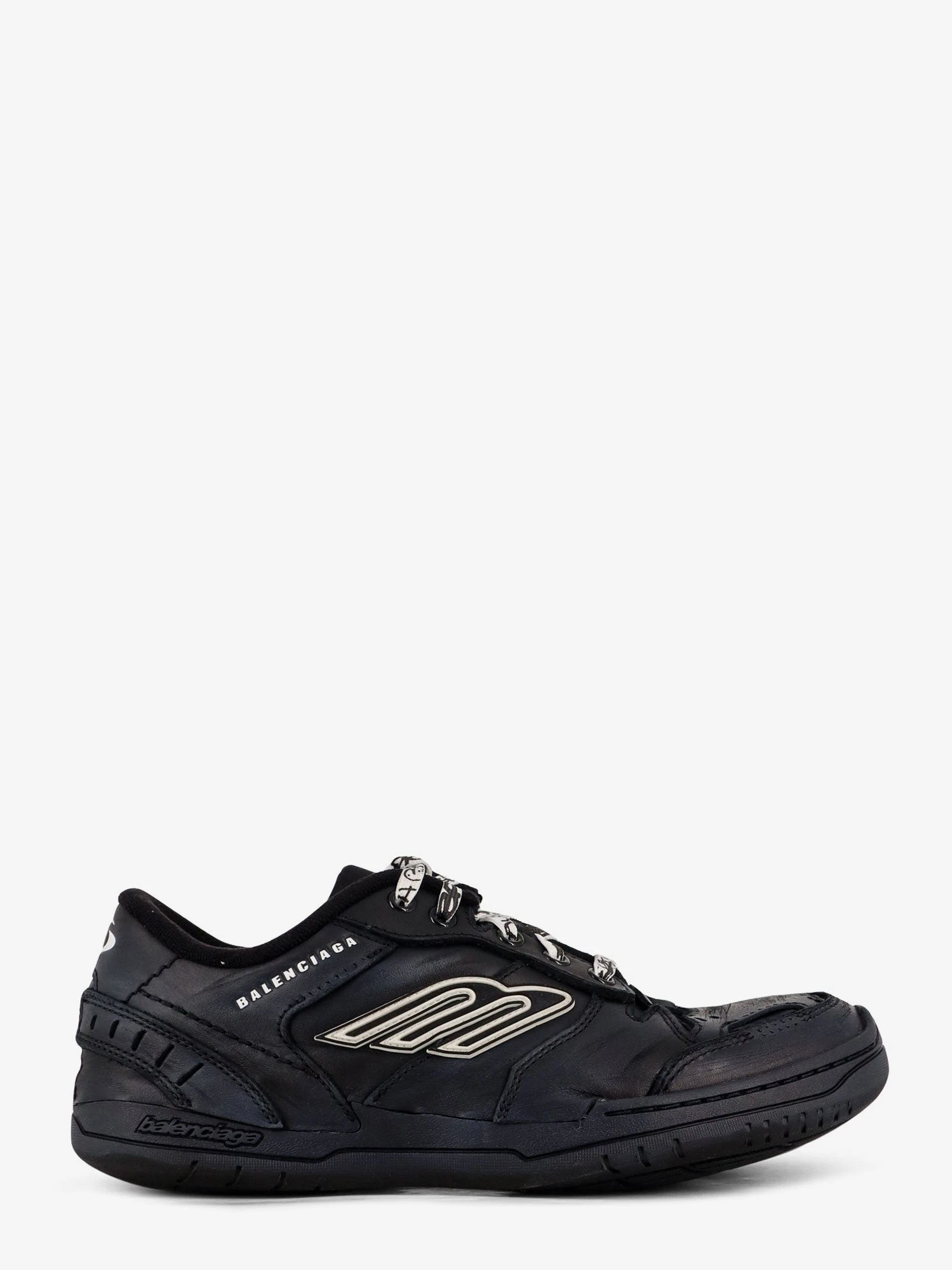 Hamptons Worn-Out low-top leather sneakers.webp