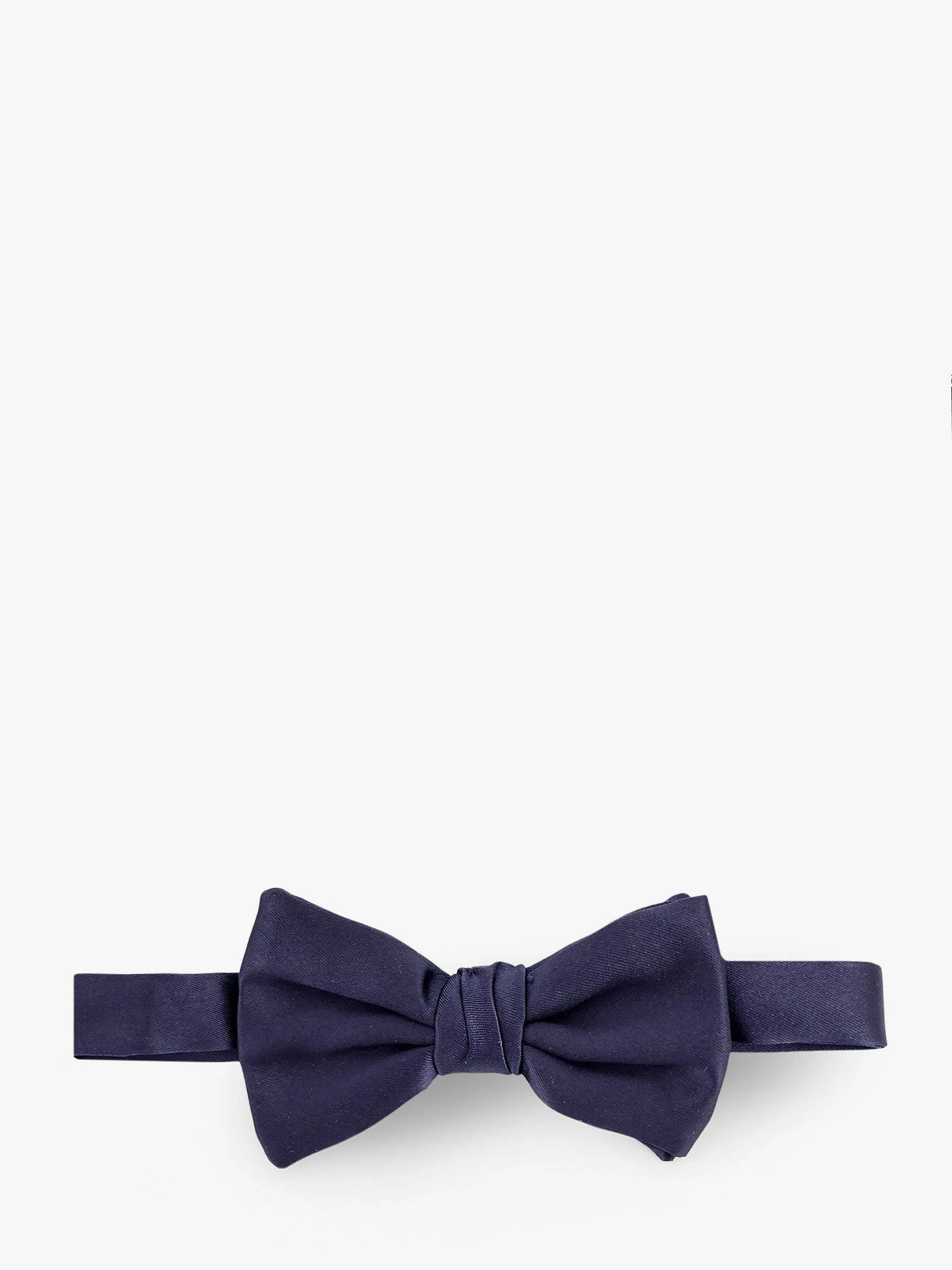 Silk bow tie.webp