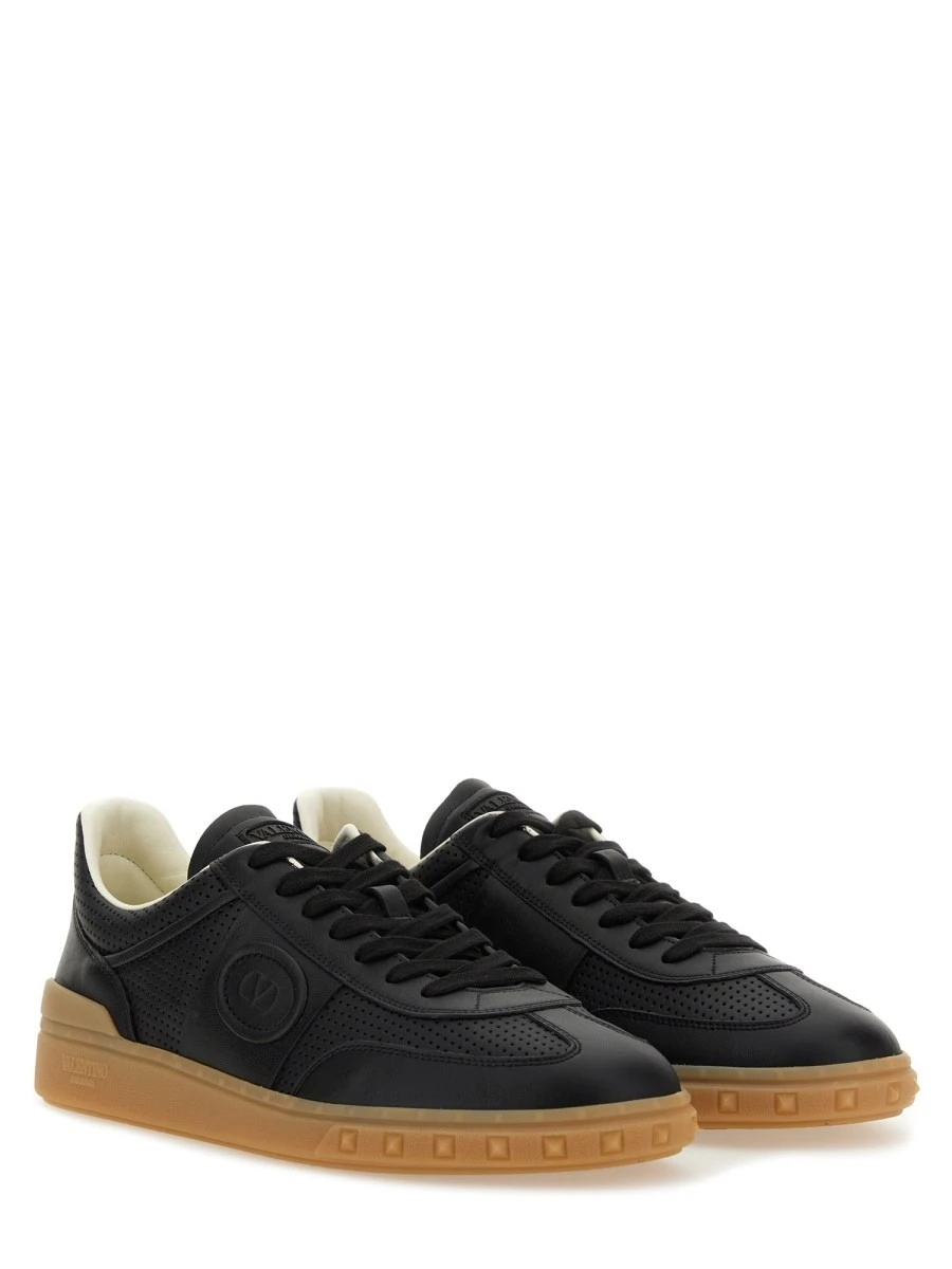 "UPVILLAGE" SNEAKER.webp