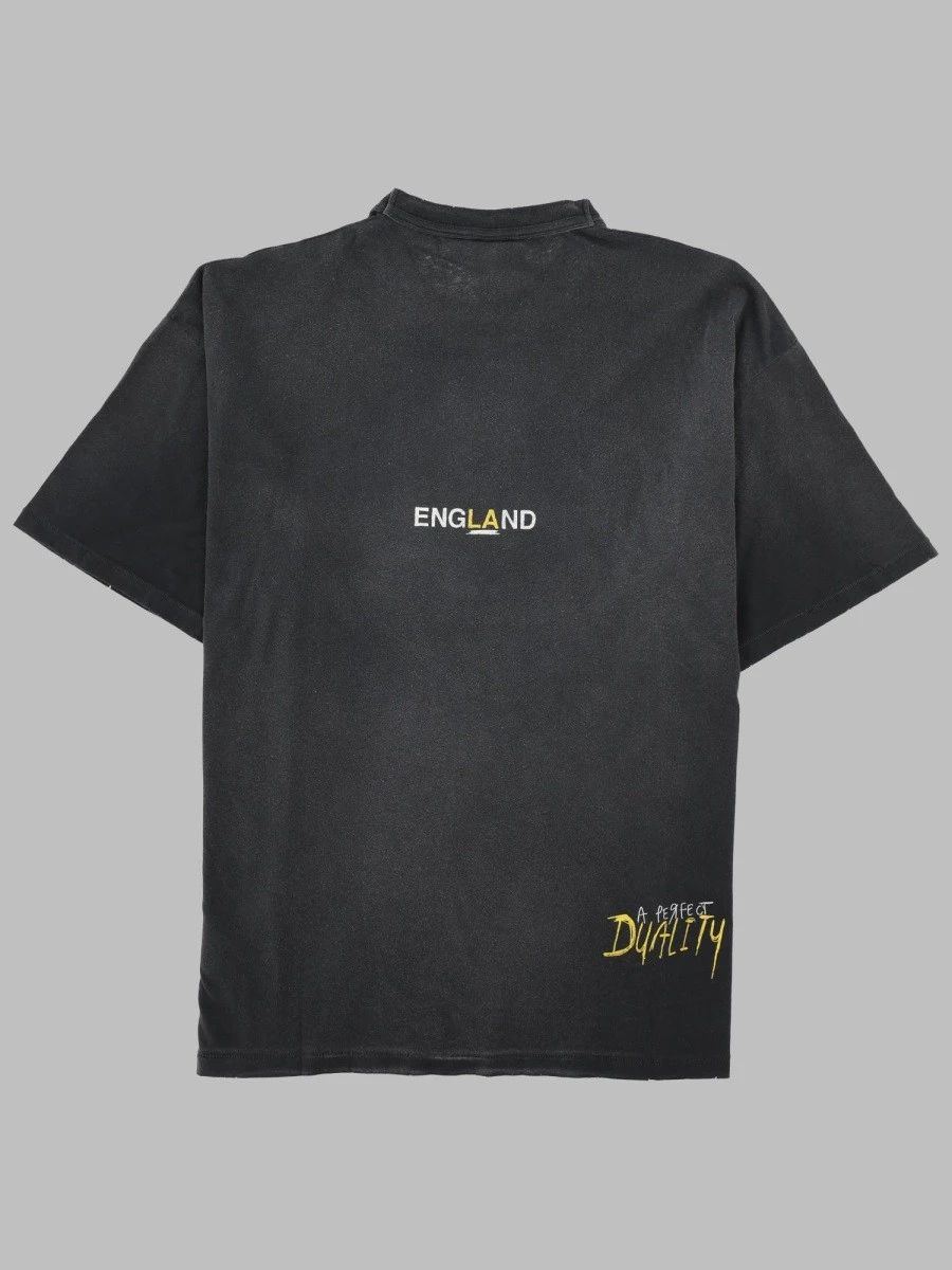T-SHIRT CON STAMPA.webp