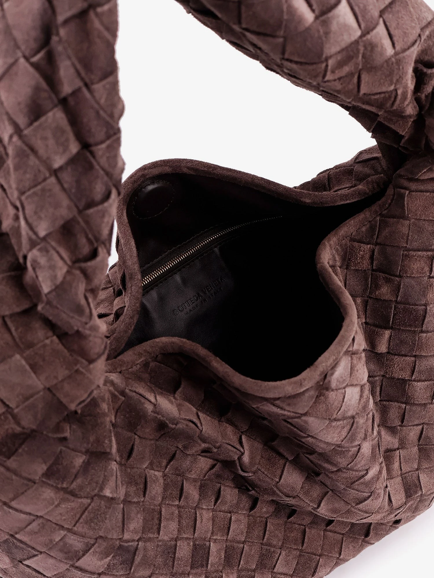 Hop leather shoulder bag with Intrecciato effect.webp