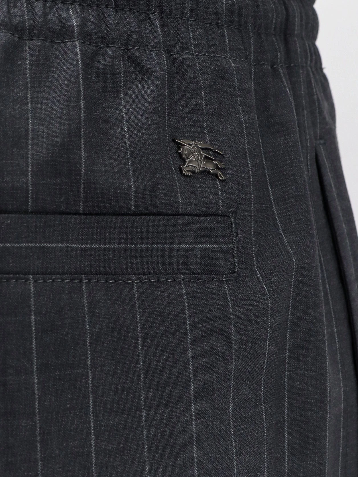 Wool trousers with drawstring.webp