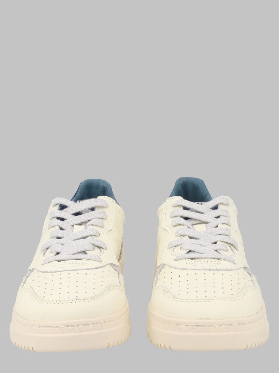 SNEAKER "MEDALIST LOW".webp