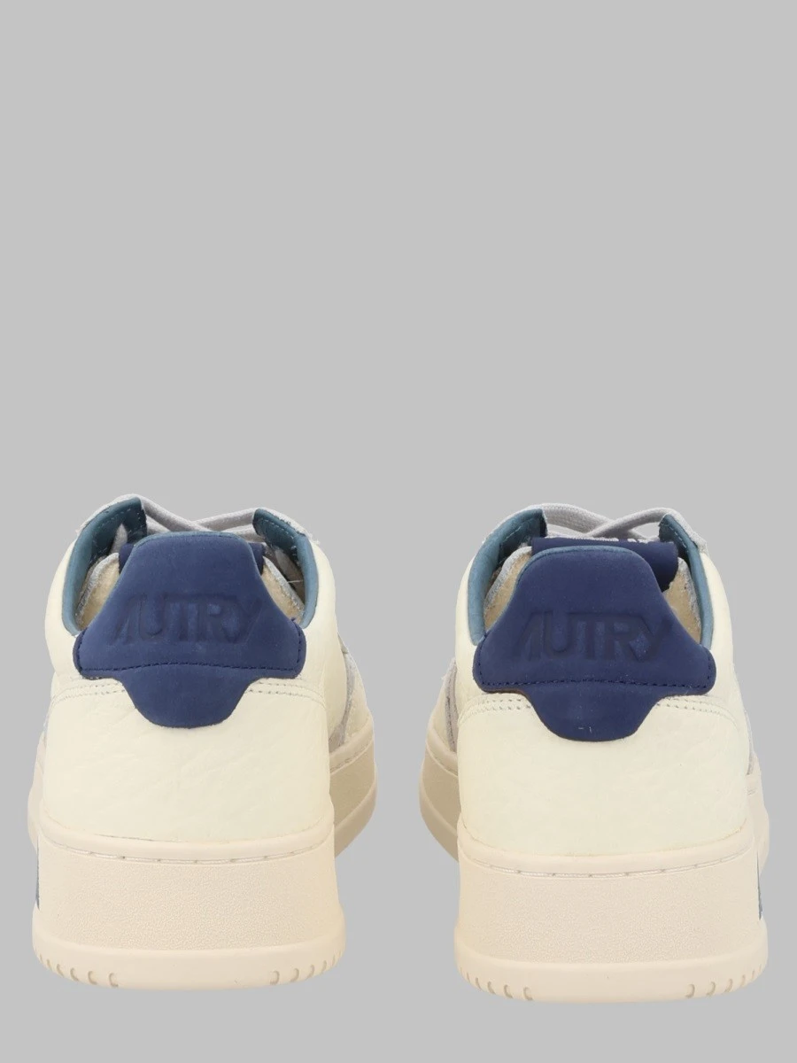 SNEAKER "MEDALIST LOW".webp