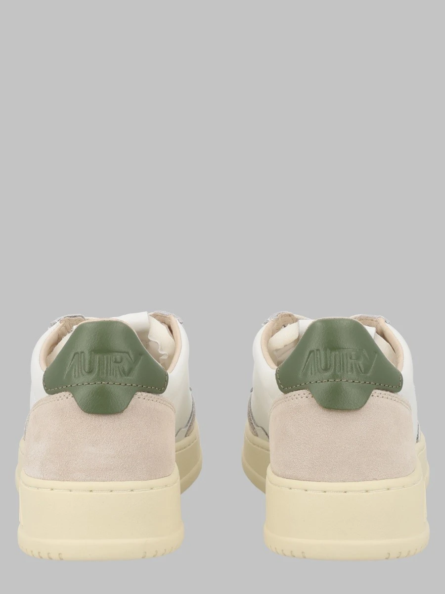 SNEAKER "MEDALIST LOW".webp