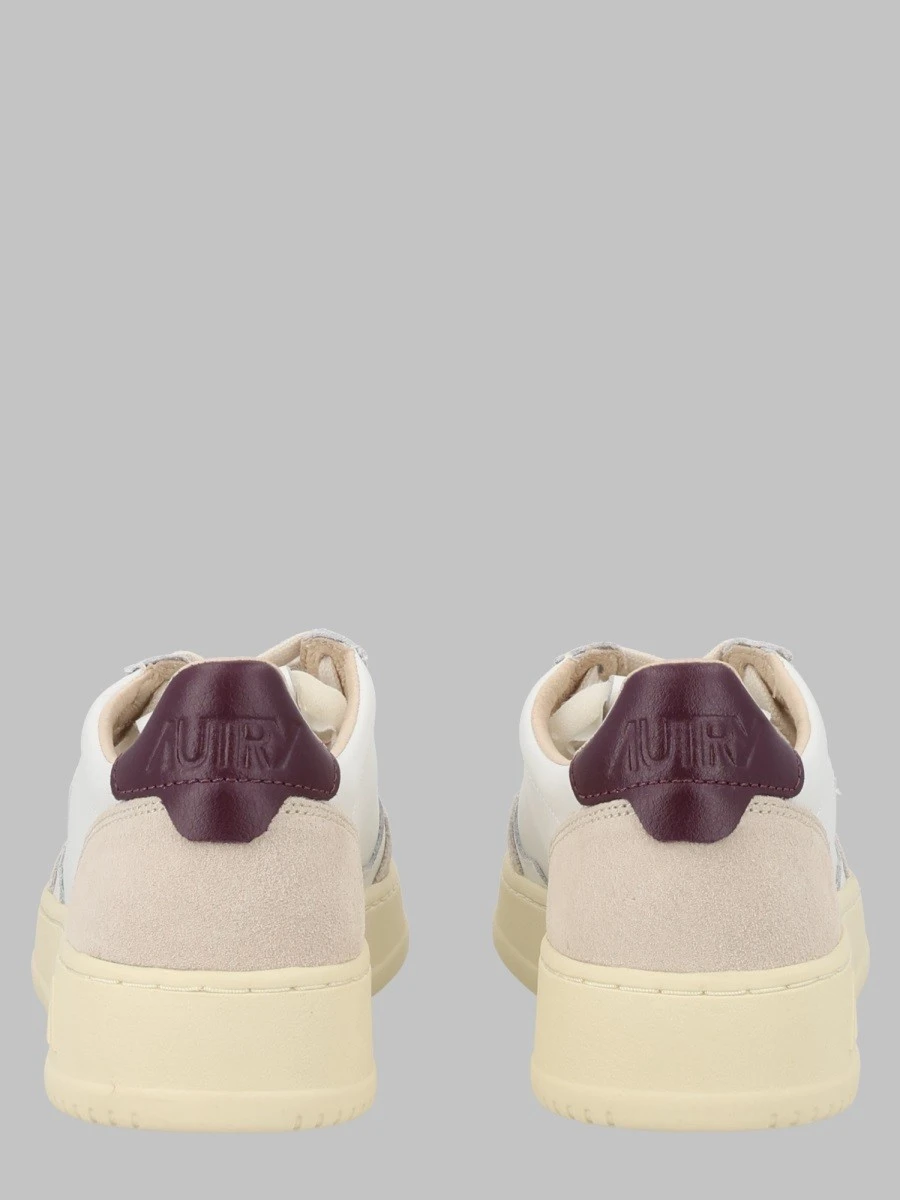 SNEAKER "MEDALIST LOW".webp